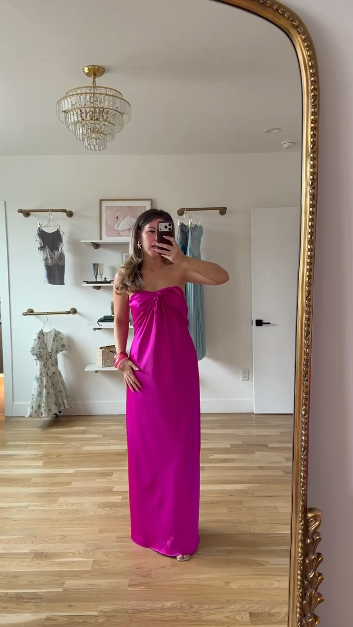 @amazon spring & resort dresses on sale right now 

#Founditonamazon #ad
 
i sized down to a 0/xs in most dresses
i did a small/2 in the petal & pup black & magenta straplesss

Pleated Dress
Formal Event 
Black Tie
Floral Dress 
Spring sale 
Spring dresses 
Wedding guest 

#LTKSpringfinds #LTKSale #LTKAmazonfinds