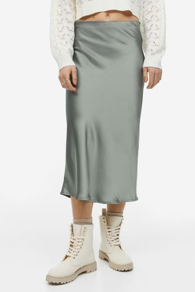 Satin skirt | H&M (UK, MY, IN, SG, PH, TW, HK)