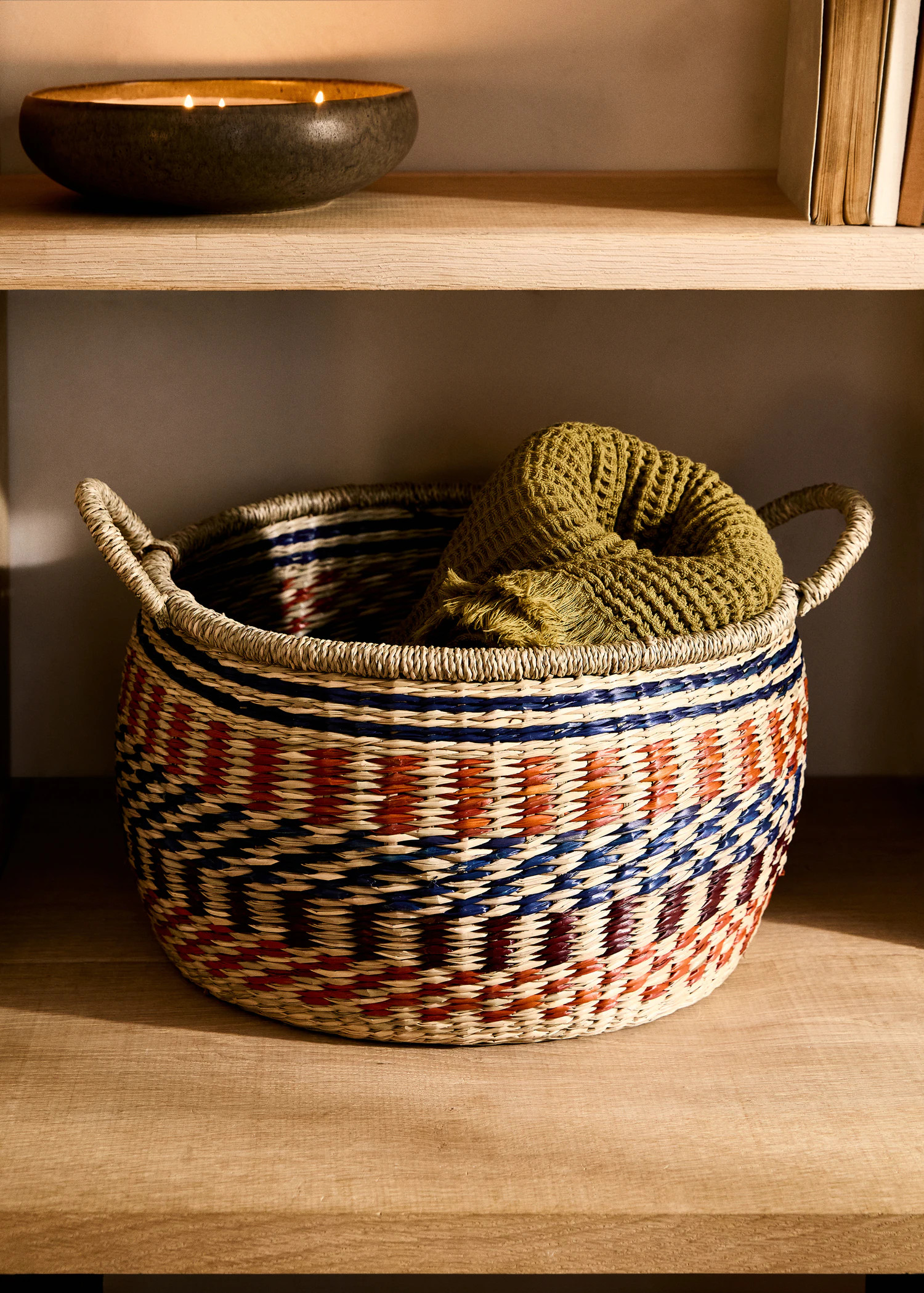 Round coloured seagrass basket - Home | MANGO USA | Mango (US/MX/AU)