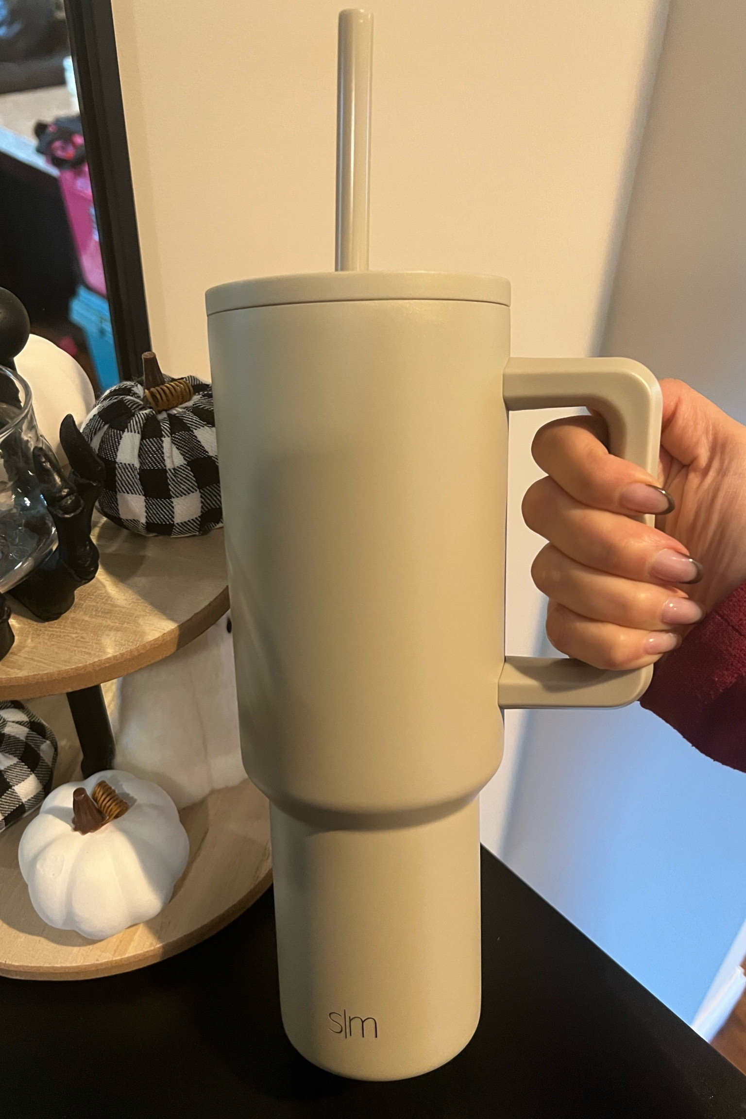 Simple Modern water bottle 💧 
So sleek and comes in a bunch of colors
Not as bulky as a Stanley cup

#LTKfindsunder50 #LTKhome #LTKGiftGuide