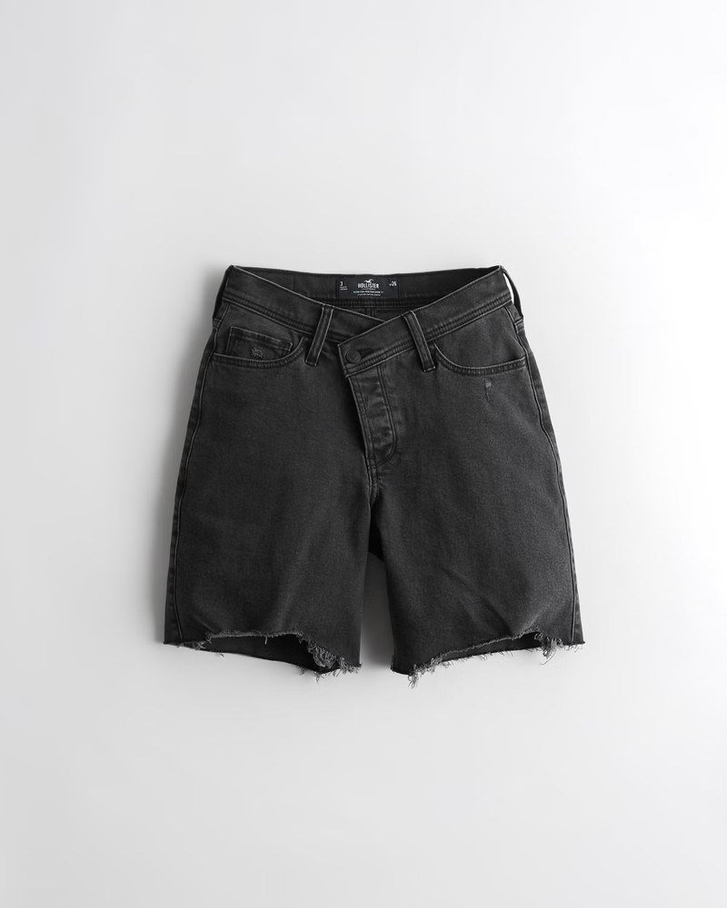 Girls Ultra High-Rise Black Denim Dad Short from Hollister | Hollister (US)