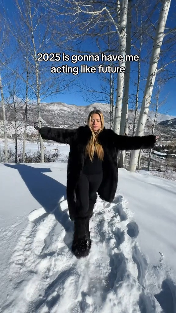 2025 Xandra is gonna be nuts I can feel it… who wants to join

#LTKStyleTip #LTKSeasonal #LTKWatchNow