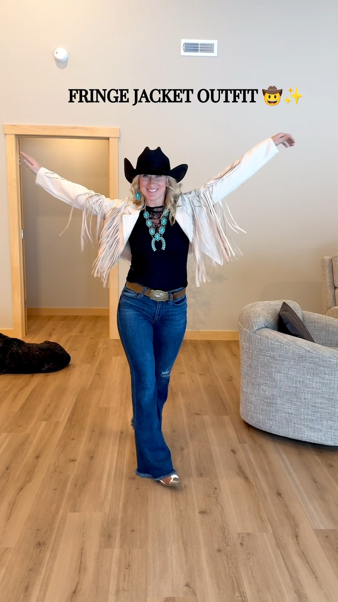 FRINGE JACKET OUTFIT 🤠✨
Okay but this jacket is giving rodeo queen meets date night 💃🏼🔥
The fringe movement is EVERYTHING and it instantly makes a basic jeans + tee look feel styled.

✔️ flattering fit
✔️ easy to layer
✔️ perfect for concerts, rodeos, girls night, or Nashville vibes

Would you wear this with boots or heels?? 👇🏼
Linked my exact outfit + accessories in LTK 🖤✨

#LTKSeasonal #LTKootd #LTKgrwm