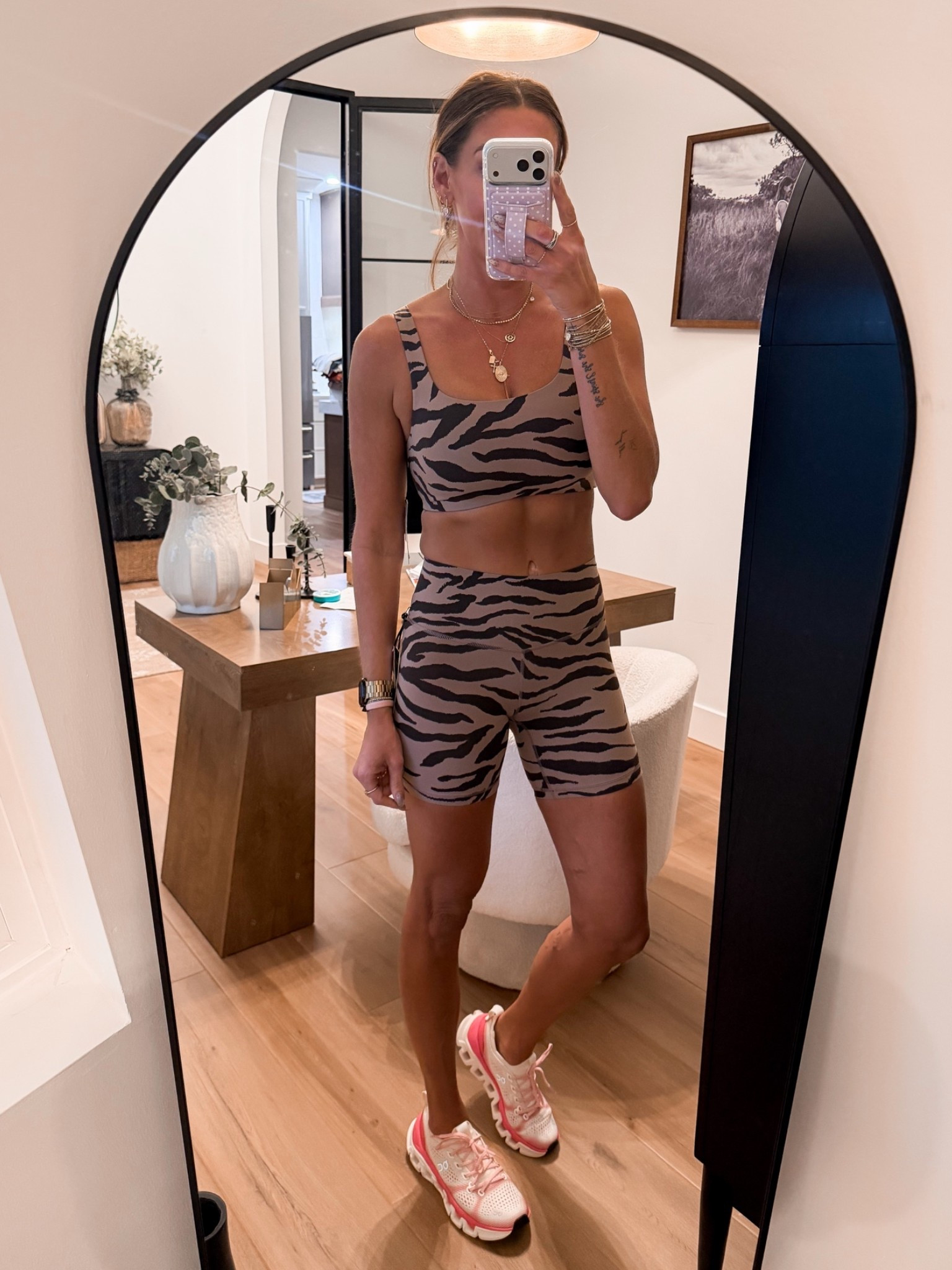 Ommmmg! This new set! 

Bra-small
Shorts-small

#LTKootd #LTKfitnessgoals #LTKActive