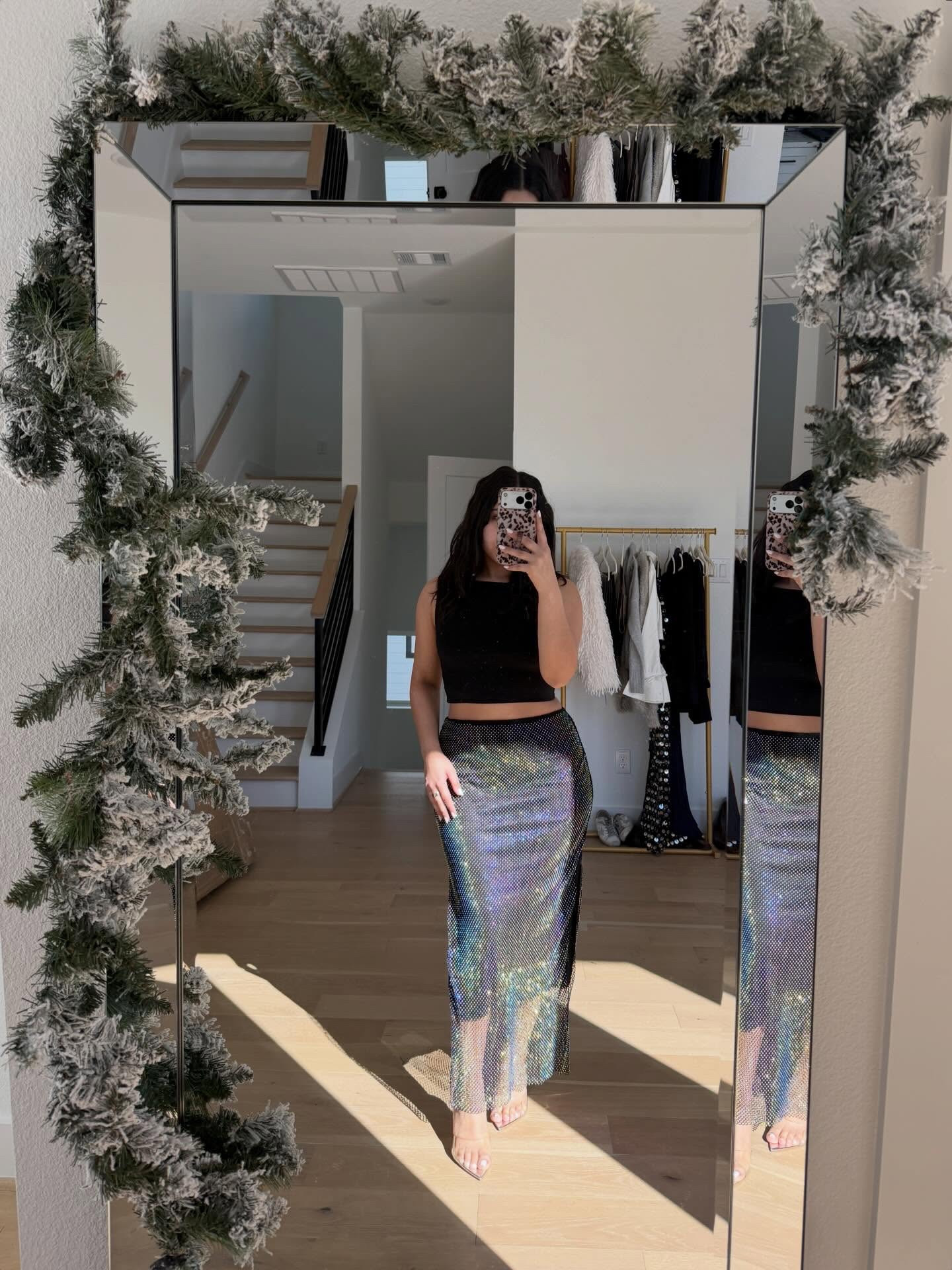 Pt 03 for good measure 🤭🌟 “SHOP” for all outfits + sizing 

Skirt: small 
Top: small
Navy dress: small 
Brown sequin dress: small 
Silver sequin dress: small 
Brown wrap sequin dress: small petite 
Clear heels: 7 

@petalandpup @lulus @abercrombie

#LTKgrwm #LTKHoliday #LTKootd