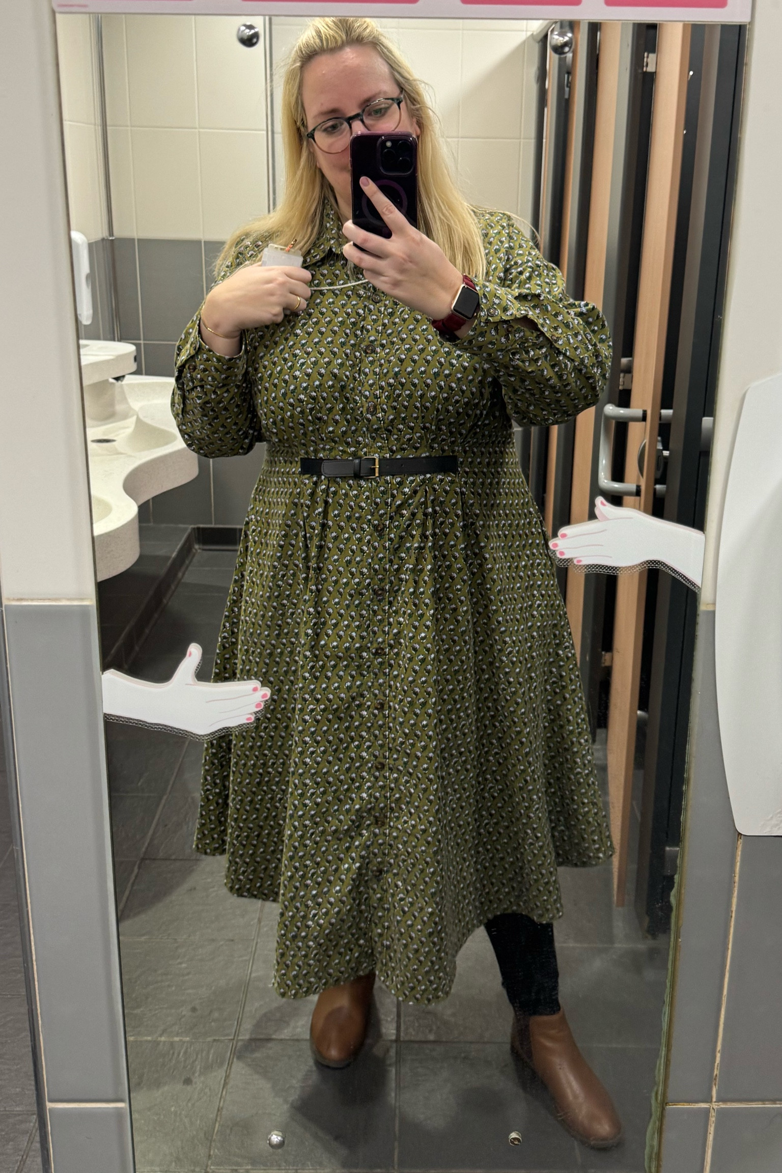 Still rinsing this dress for work and it’s still in stock in some sizes - plus an extra 20% off today! 

#LTKplussize #LTKcurves #LTKworkwear