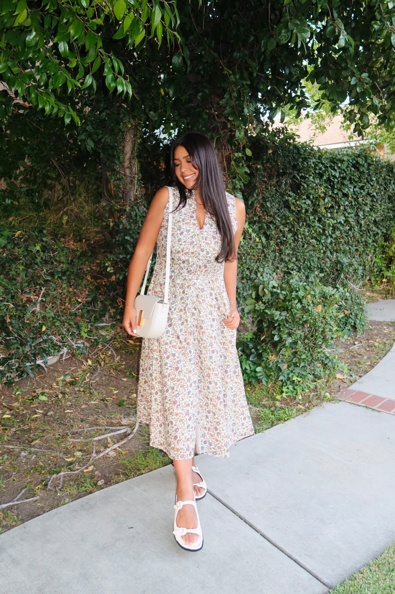 This dress is so chic and perfect for the summer. 

#LTKStyleTip #LTKU #LTKMidsize