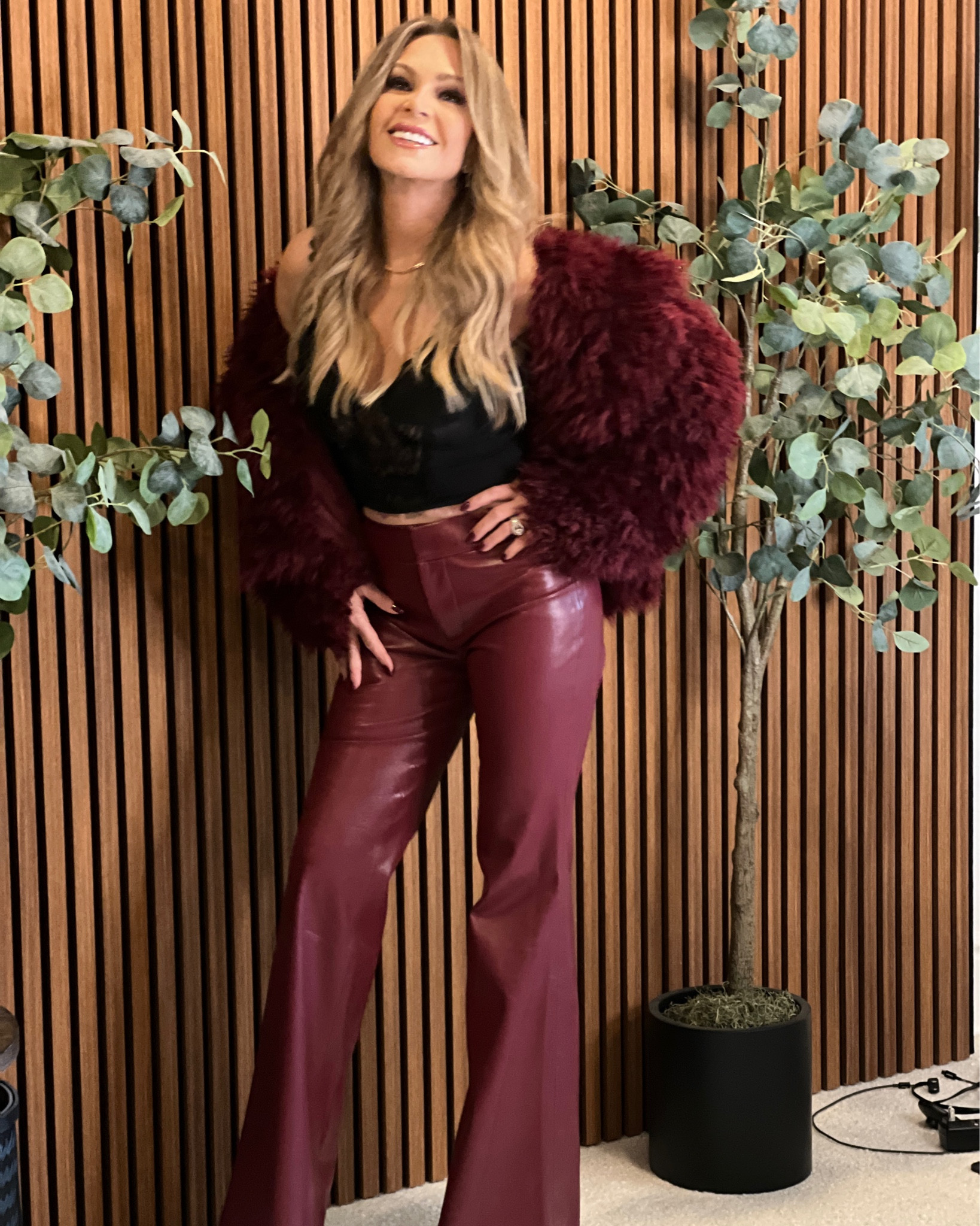 This look is giving festive, cozy, and glam all at once. ❤️‍🔥

#LTKootd #LTKHoliday #LTKGiftGuide