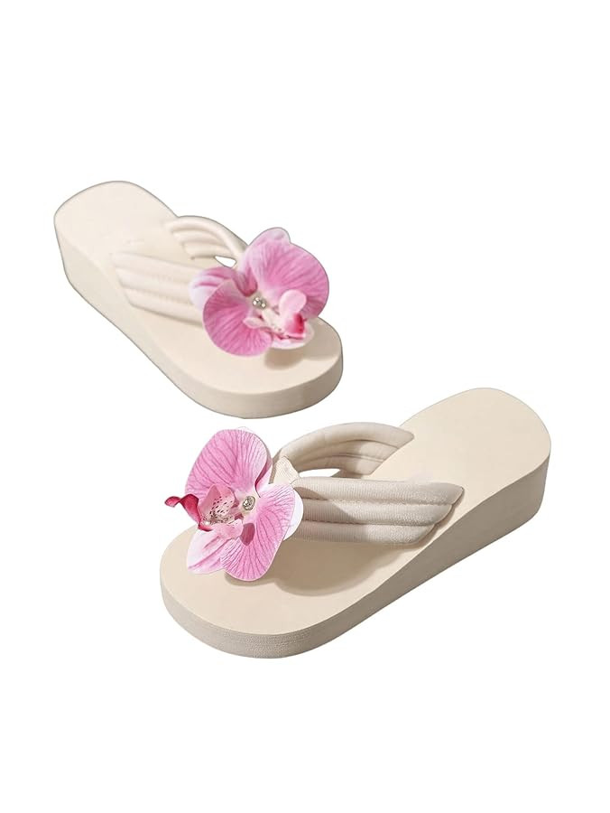 Verdusa Women's 3D Floral Platform Sandals Holiday Wedge Sandals Beach Flip Flops | Amazon (US)