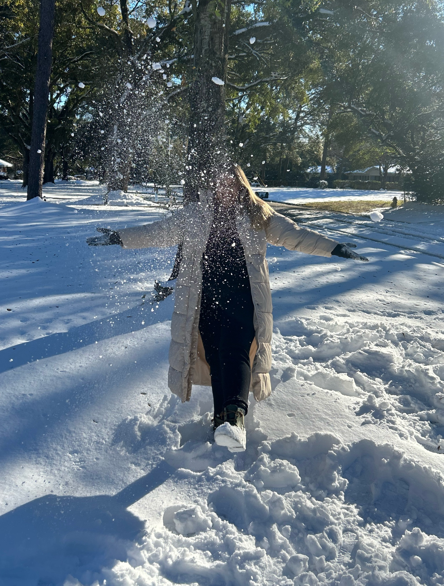 Winter ❄️ 
Black gloves, matching set, joggers, black set, old navy set, dynamic fleece set, rain boots, water boots, sperry boots

#LTKMidsize #LTKActive #LTKFindsUnder100