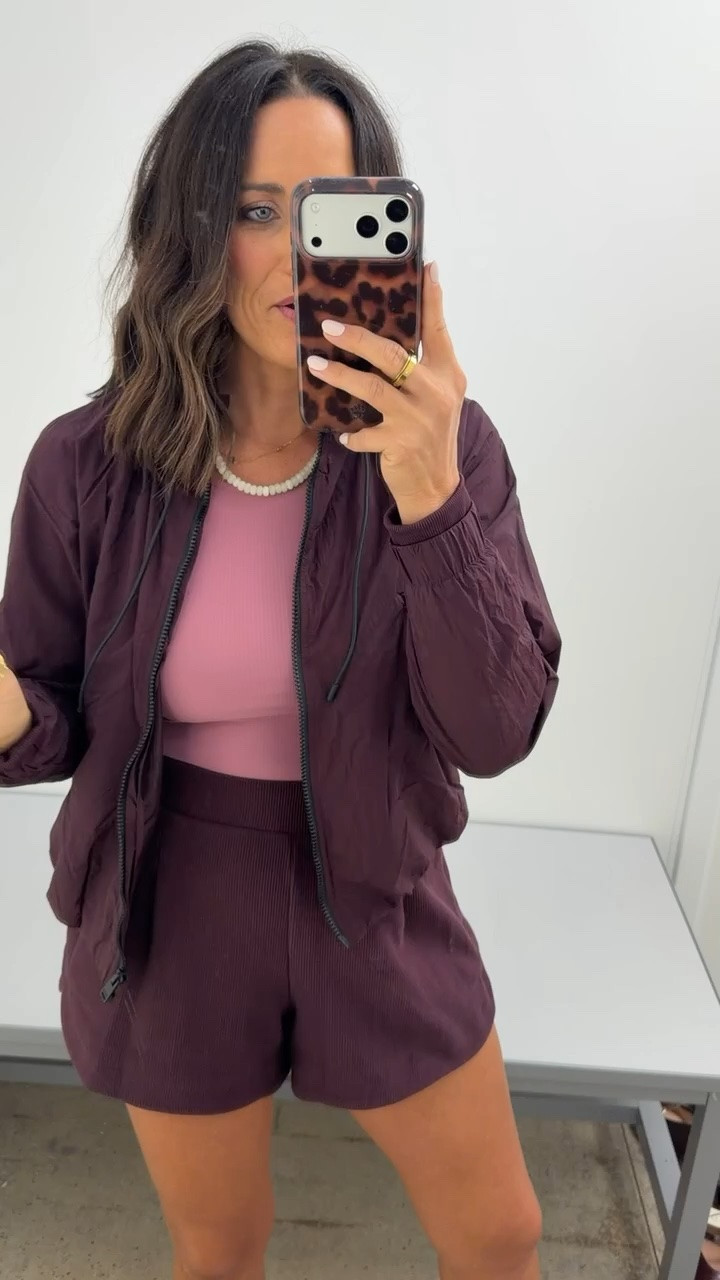 these shorts are giving Aerie vibes but for a fraction of the price!! 👏🏻 Obsessed with this color combo!!

#WalmartFinds #WalmartFashion #WalmartStyle #AerieVibes #AffordableFashion #FallFashion #CasualStyle #LTKFinds #LTKCreator #WalmartDeals