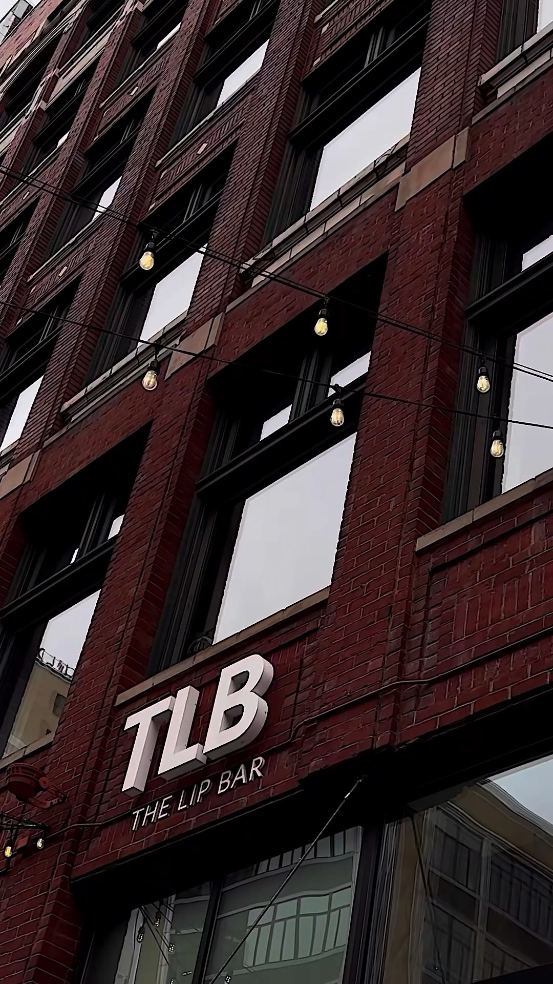 40 hours in Detroit and it’s freezing — but I had to make a stop ❄️
Finally went to the @thelipbardetroit flagship store. I’d been eyeing two shades I kept seeing on TikTok, but couldn’t decide which one would actually work for my skin tone.

Between traveling all the time and early mornings, I’m always looking for beauty products that hydrate and make my routine easier  especially on work days when I still want to look put together without doing the most.

Black History Month just felt like a good time to share a Black-owned brand I already love 🤎✈️

#LTKdayinmylife #LTKTravel #LTKvlog