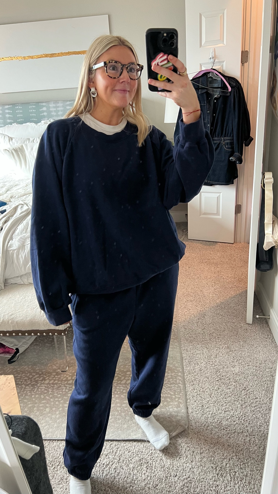 Gap sweatset, this crewneck is a XXL and bottoms are Xl!!

#LTKSeasonal #LTKFindsUnder100