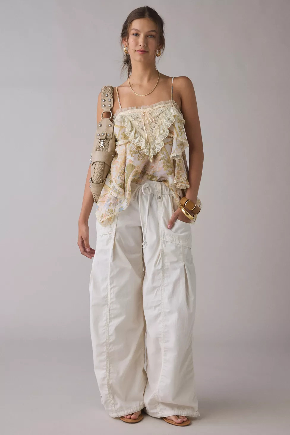 BDG Sunridge Mid-Rise Cargo Balloon Pant | Urban Outfitters (US and RoW)