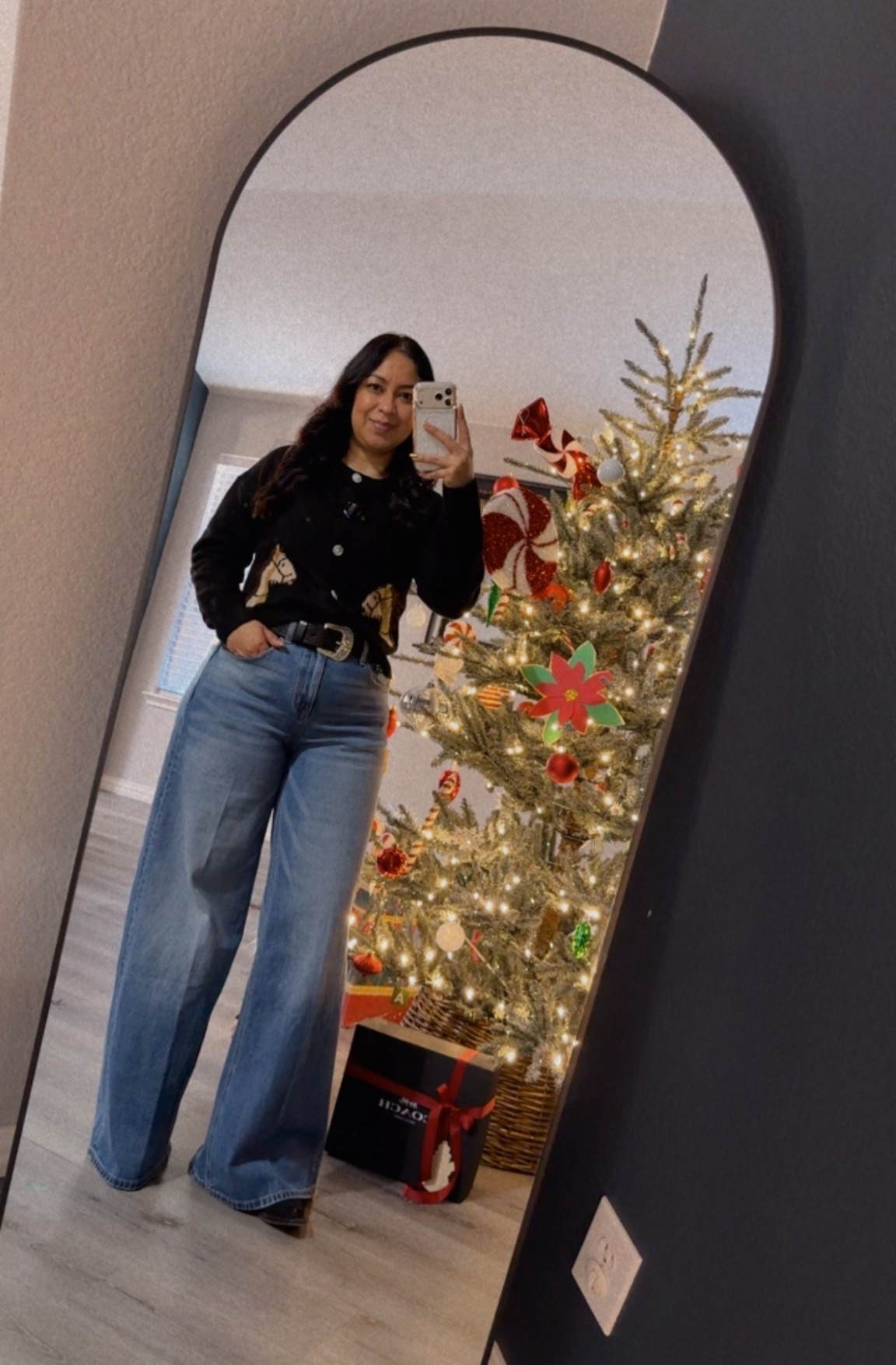 Los jeans más bellos 👖 para un outfit 

#LTKgrwm #LTKmomlife #LTKootd