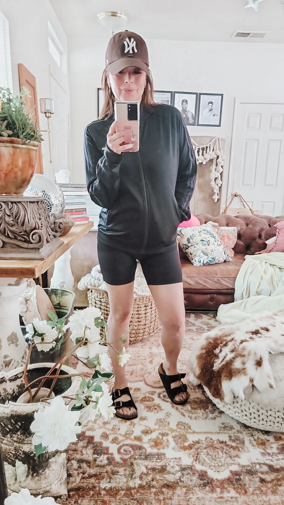 Wearing a size small


#LTKfitness #LTKActive #LTKsalealert