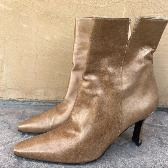 STUART WEITZMAN LUST NECTAR GOLD ANKLE BOOTS WOMEN'S SIZE 7B | Poshmark