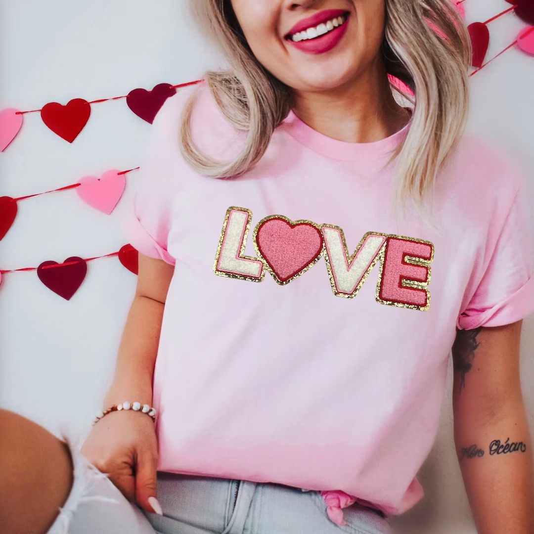 Chenille Patch Valentine Sweatshirt Valentine Love Sweater - Etsy | Etsy (US)