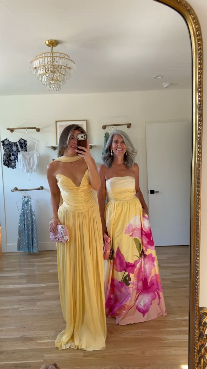 Lady Black Tie wedding guest and spring special occasion dresses

vici: emerson30
divi: emerson15
electric picks: emerson20

i did my normal size small
mom did her normal medium 

Wedding guest
Formal event
Black tie
Floral
Metallic
Pleated
Mother of the bride
Special occasion 

#LTKootd #LTKWedding #LTKgrwm