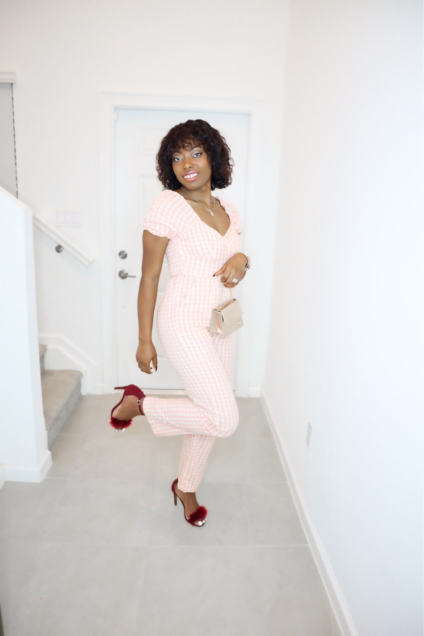 My valentines date night look went a little something like this ! Absolutely loved how fun and flirty this entire look from head to toe was. It is perfect for galentines or any other occasion wether date, brunch, or event