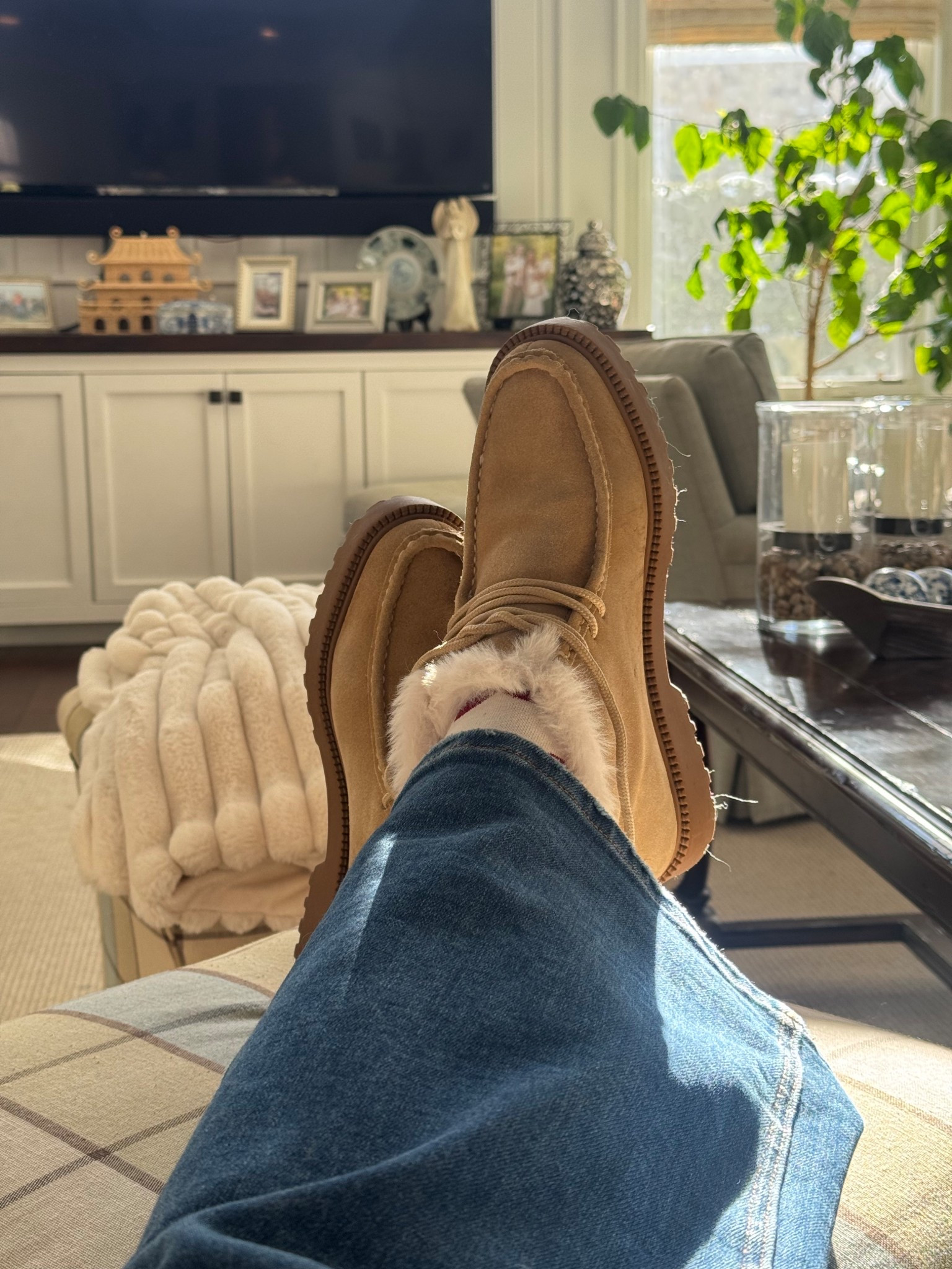 20 degree here in MI but my feet stayed nice and cozy in these cute boots!