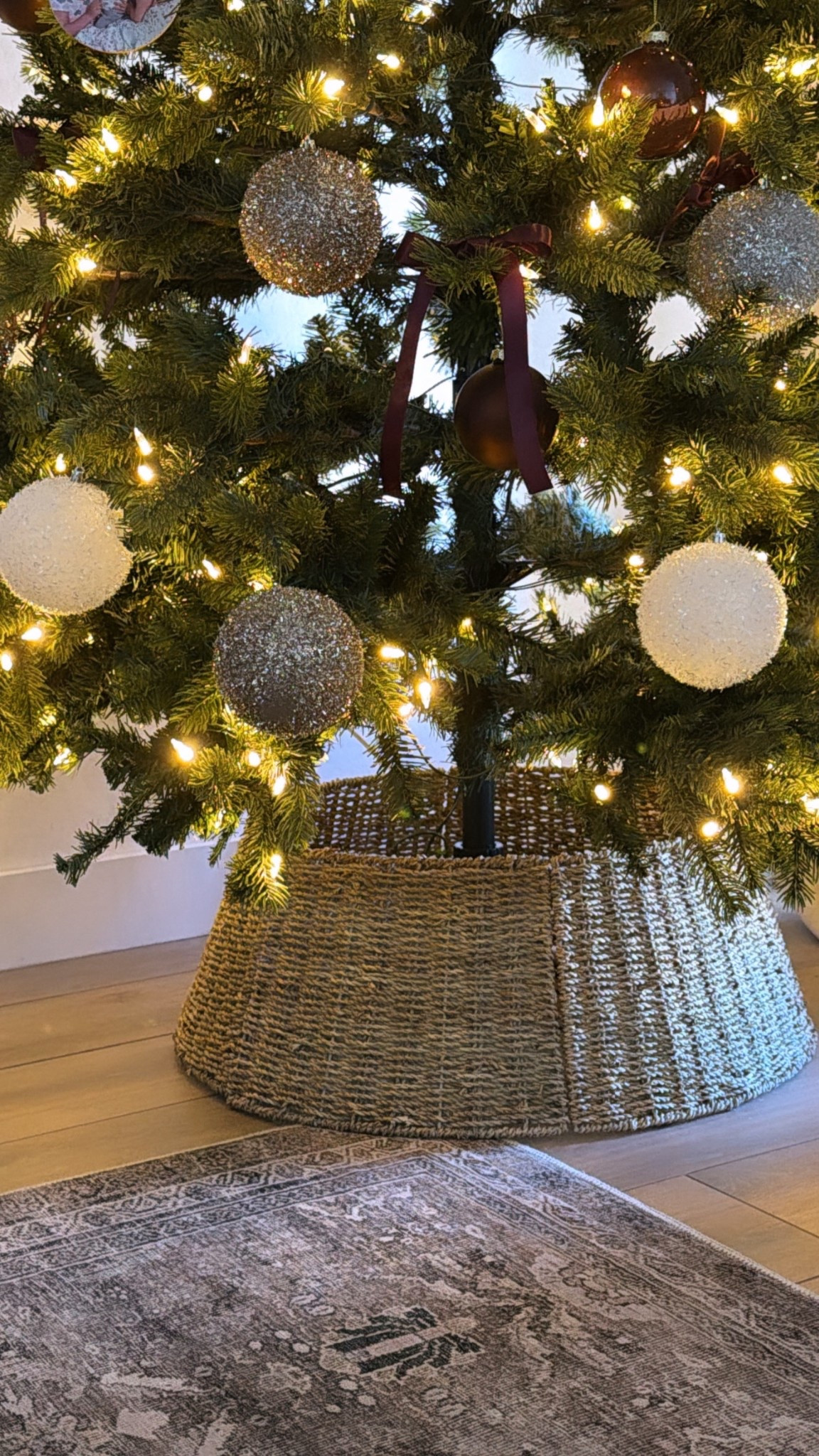 Tree collar / holiday decor / Christmas tree / Amazon 

#LTKHoliday