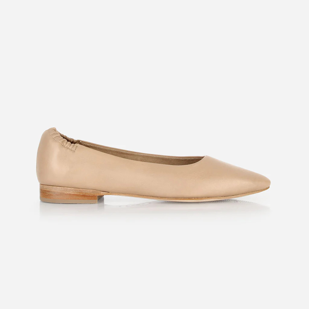 The On-The-Go Ballet Flat Biscotti | Poppy Barley
