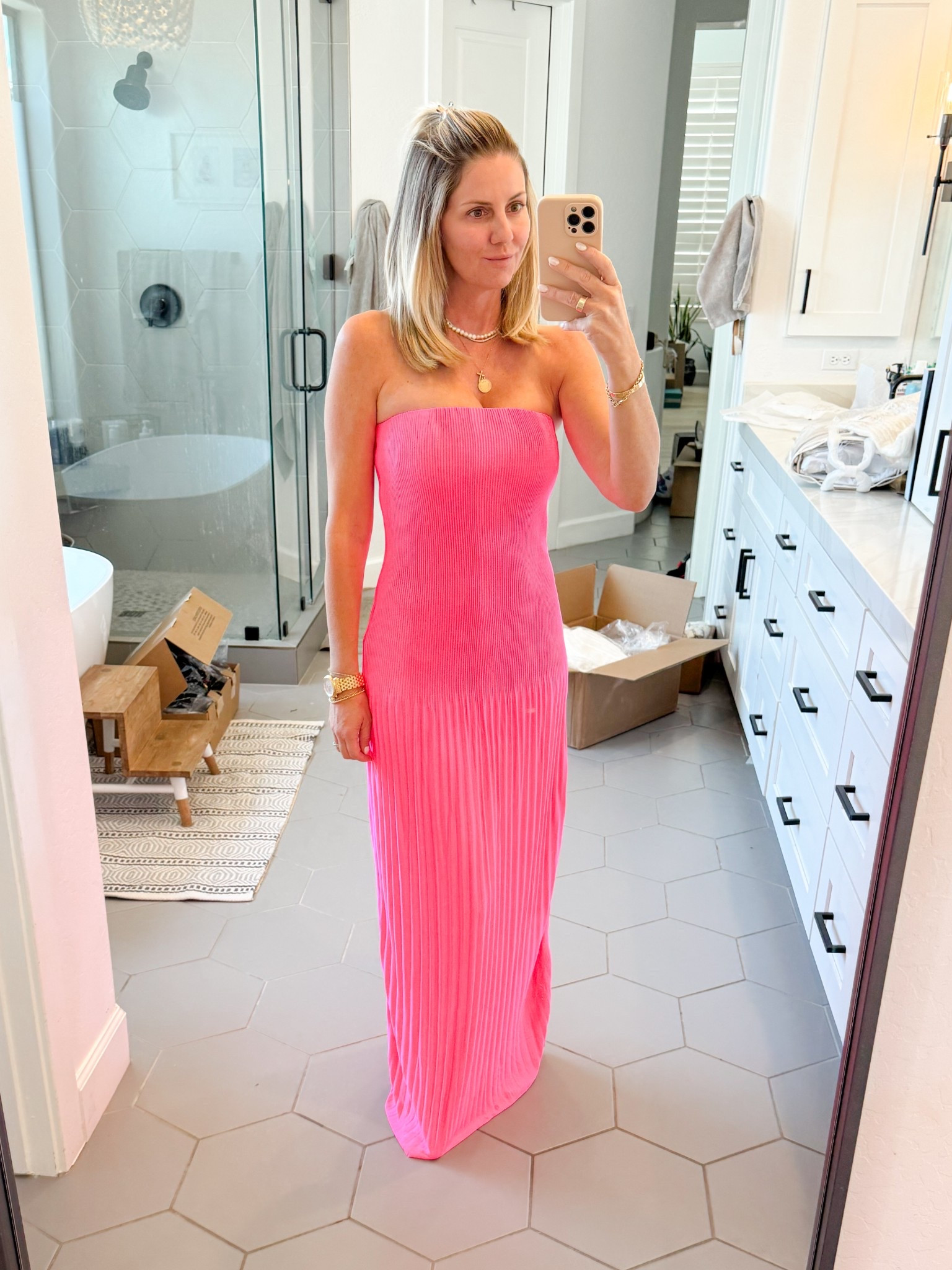 Fun bright pink party dress 

#LTKParties #LTKSeasonal #LTKStyleTip