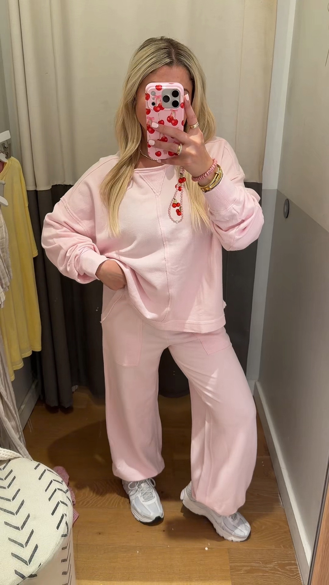 New @Aerie matching set
Size small
Spring outfit
Comfy cute everyday outfit 