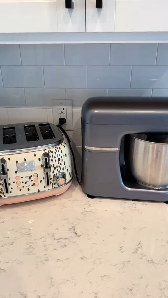 Amazon Knife Set 

#LTKfindsunder100 #LTKGiftGuide #LTKSeasonal