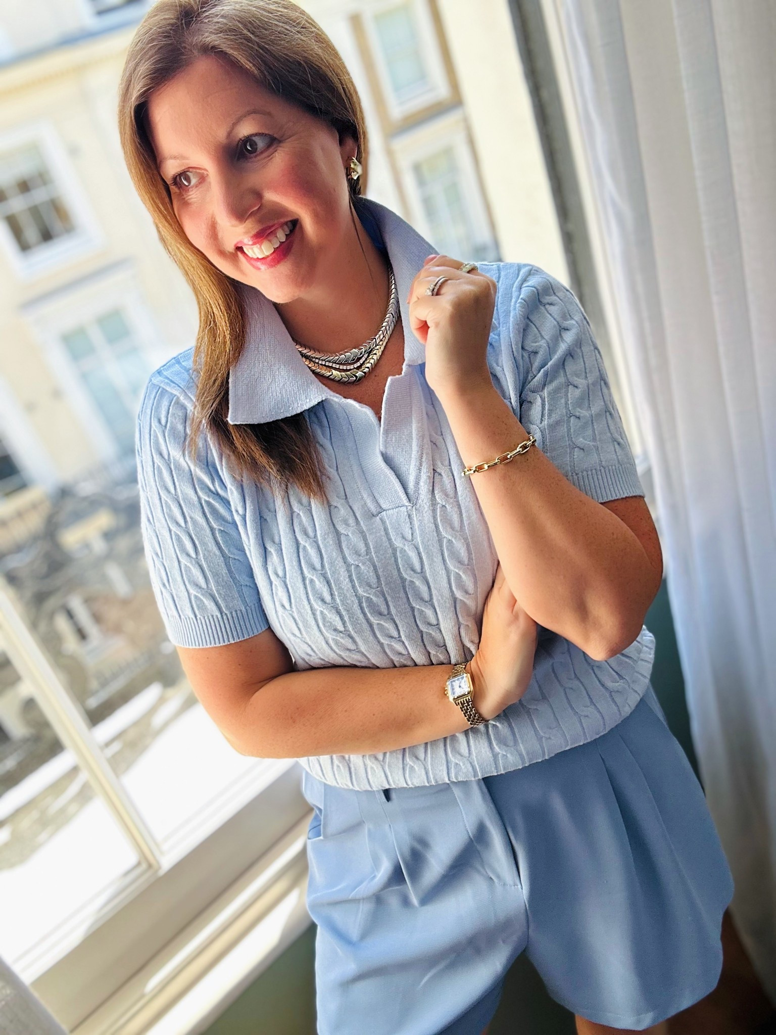 London day on the town fit
Use ERIN to save 15% on all MelindaMaria Jewelry

#LTKOver40 #LTKTravel #LTKMidsize