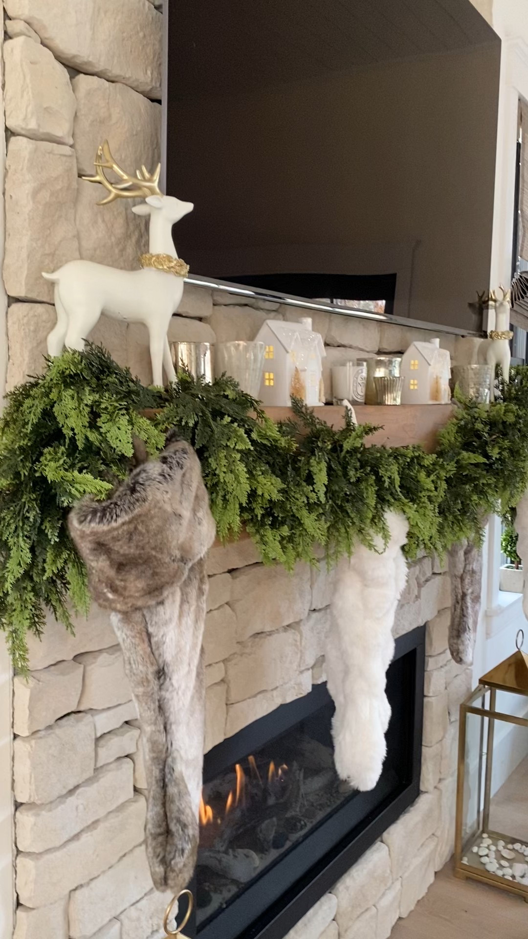 The best holiday garland 