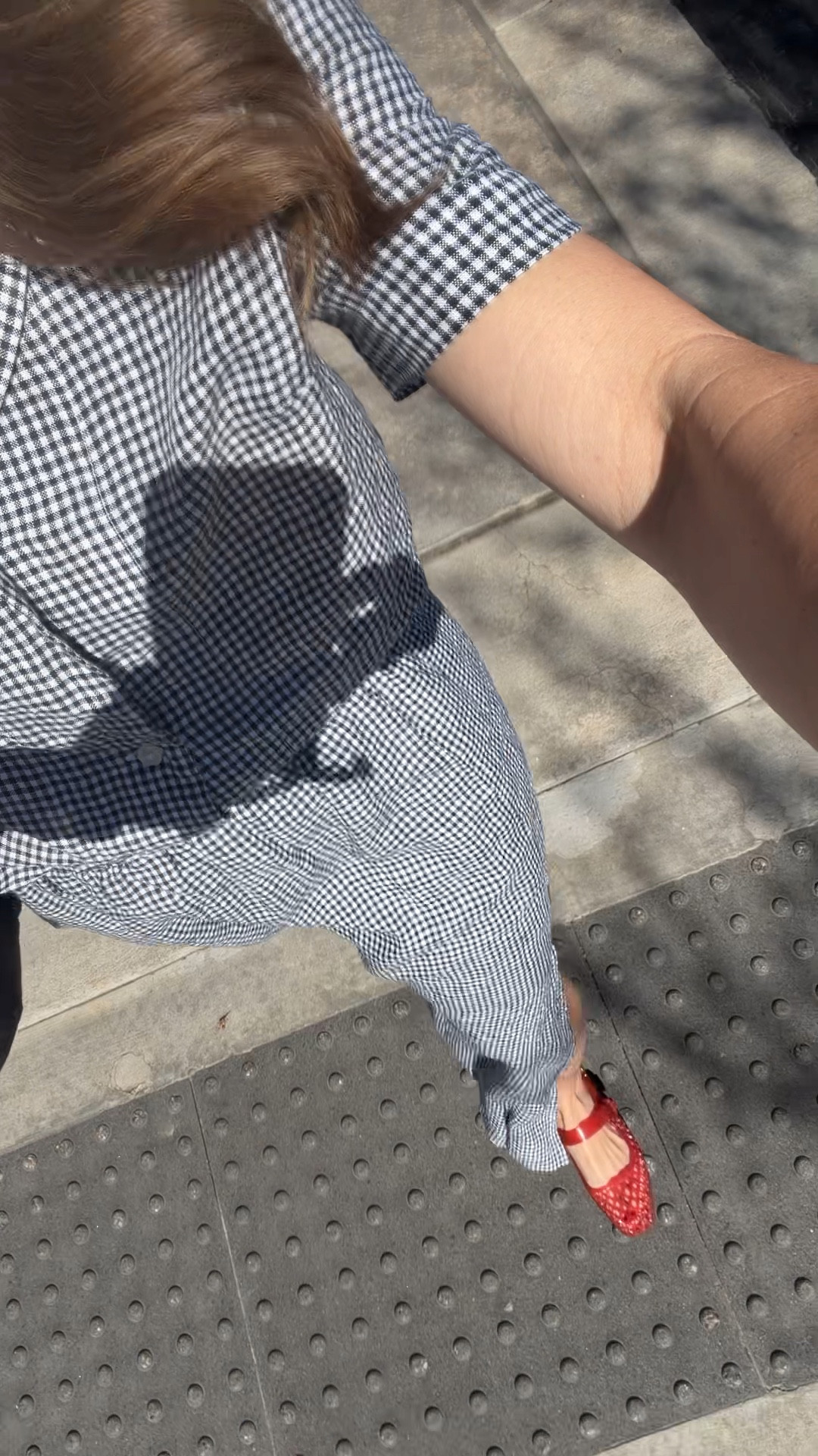 Obsessed with this entire linen matching set from Quince! I did my true to size in top and bottom.


#LTKSeasonal #LTKootd #LTKmomlife