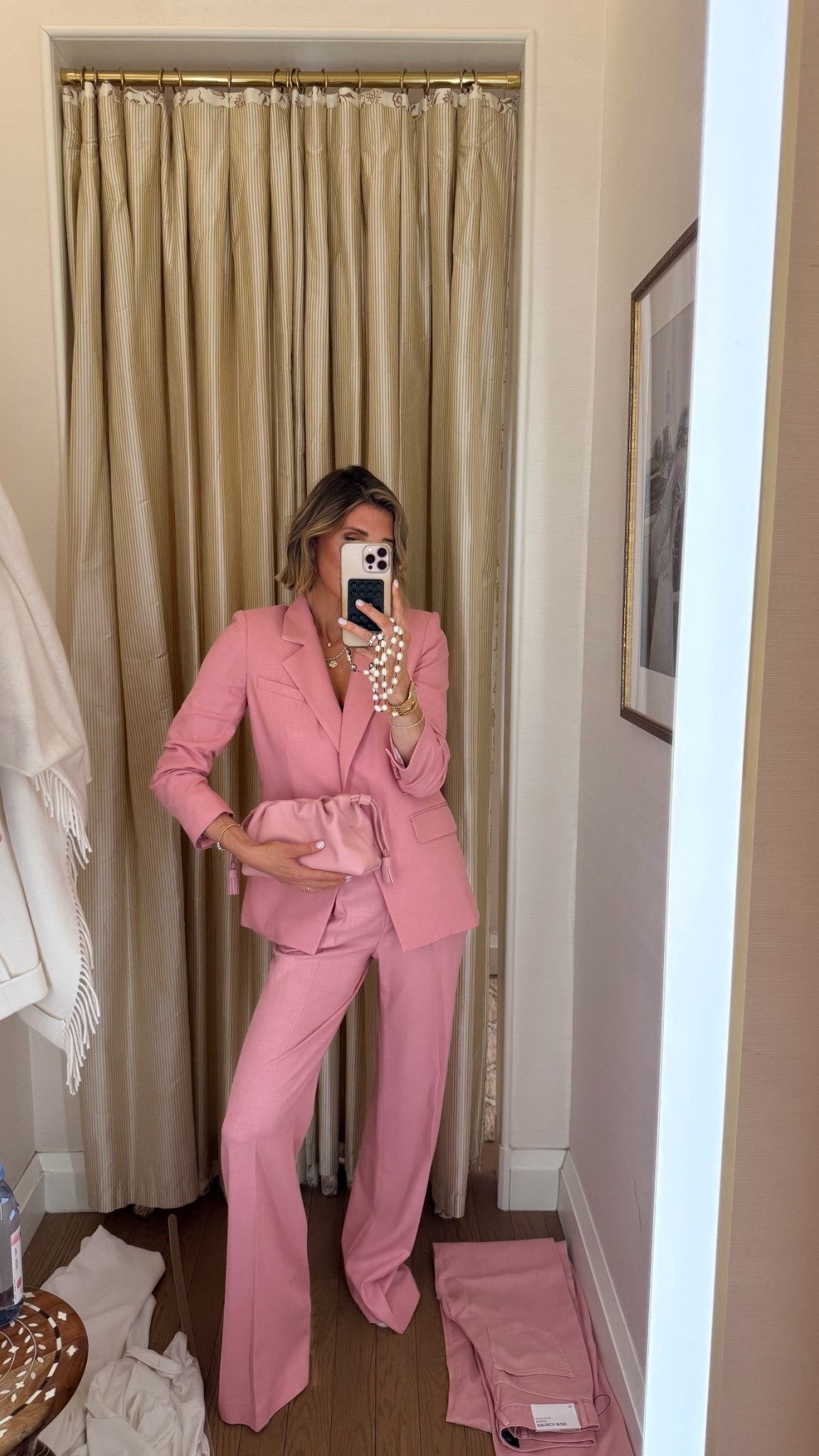 Love this pink Dickey jacket and matching wide leg jeans from @Veronica Beard. I'm 5'7 and wearing size 4 in jacket and size 0 in pants 