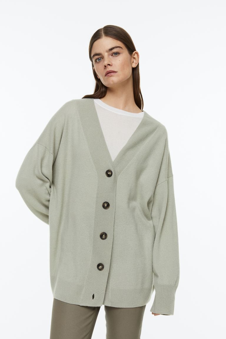 Fine-knit cashmere cardigan | H&M (UK, MY, IN, SG, PH, TW, HK)