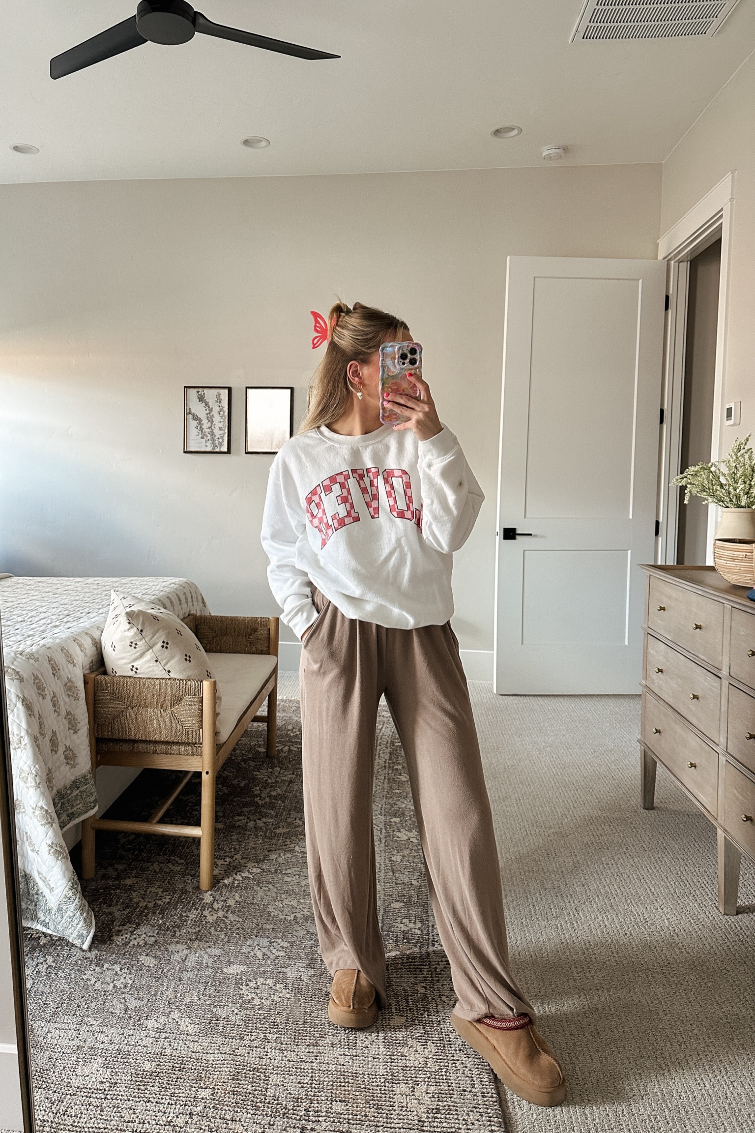 Lazy girl OOTD these pants are on SALE!

#LTKU #LTKstyletip #LTKSeasonal