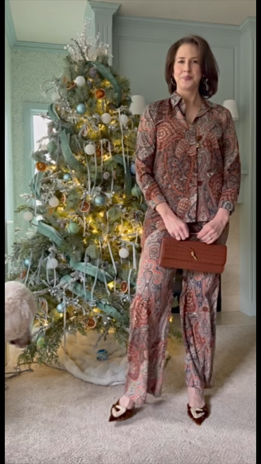 Fall outfit: Ralph Lauren paisley pants set! The button up blouse and pants are silky soft and have the perfect fall pattern. I’m wearing a large in pants and a medium top.

I’ve paired it with Giani Bini velvet mules and a woven clutch from Amazon.

#paisely #fall outfits #ralph Lauren #button up blouse #velvet mules #brown handbag 

#LTKootd #LTKSeasonal #LTKSaleAlert