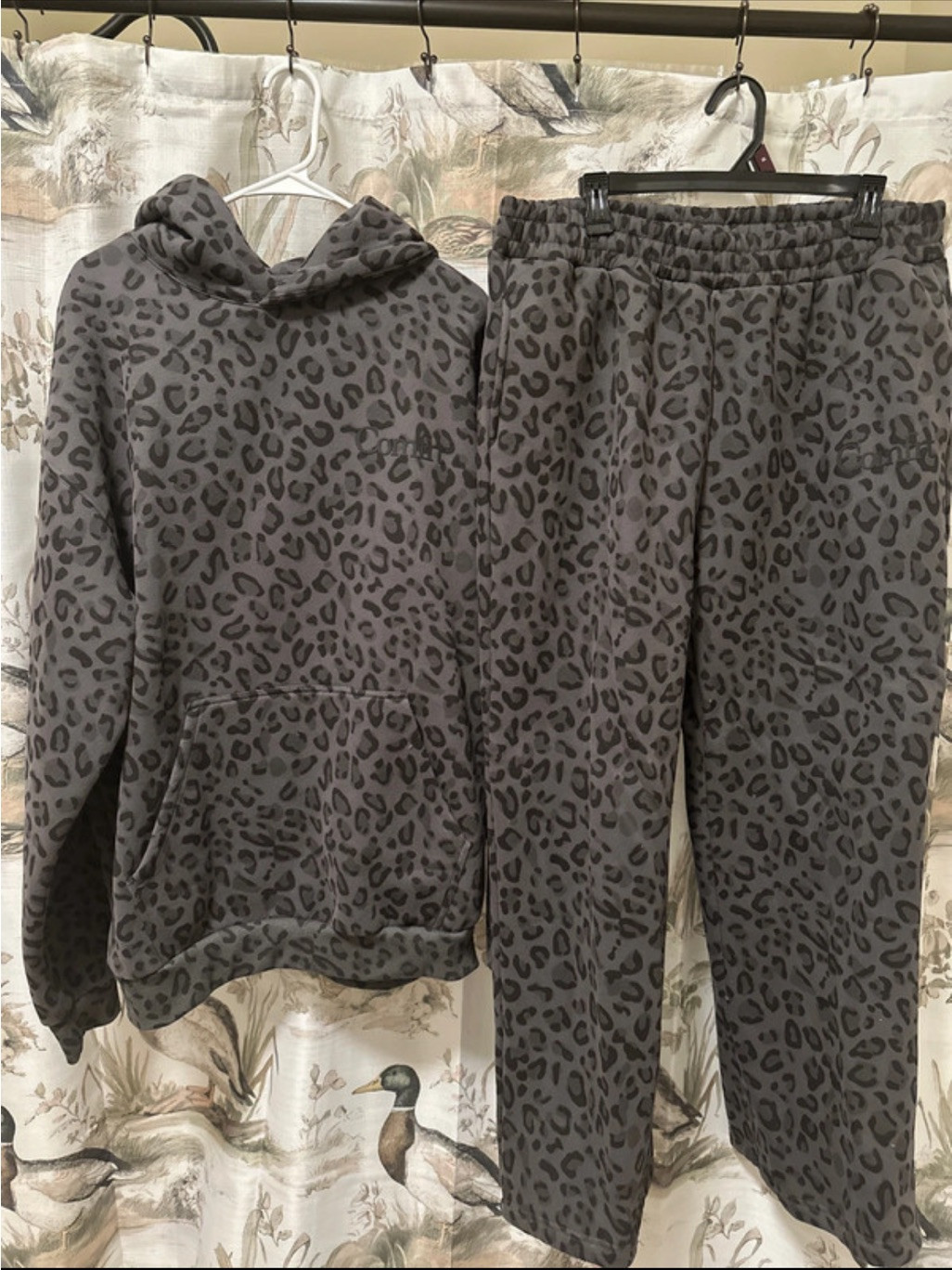 Comfrt 2 Piece Set Nwot - Women's Gray Leopard Print Hoodie And Joggers Set | Poshmark