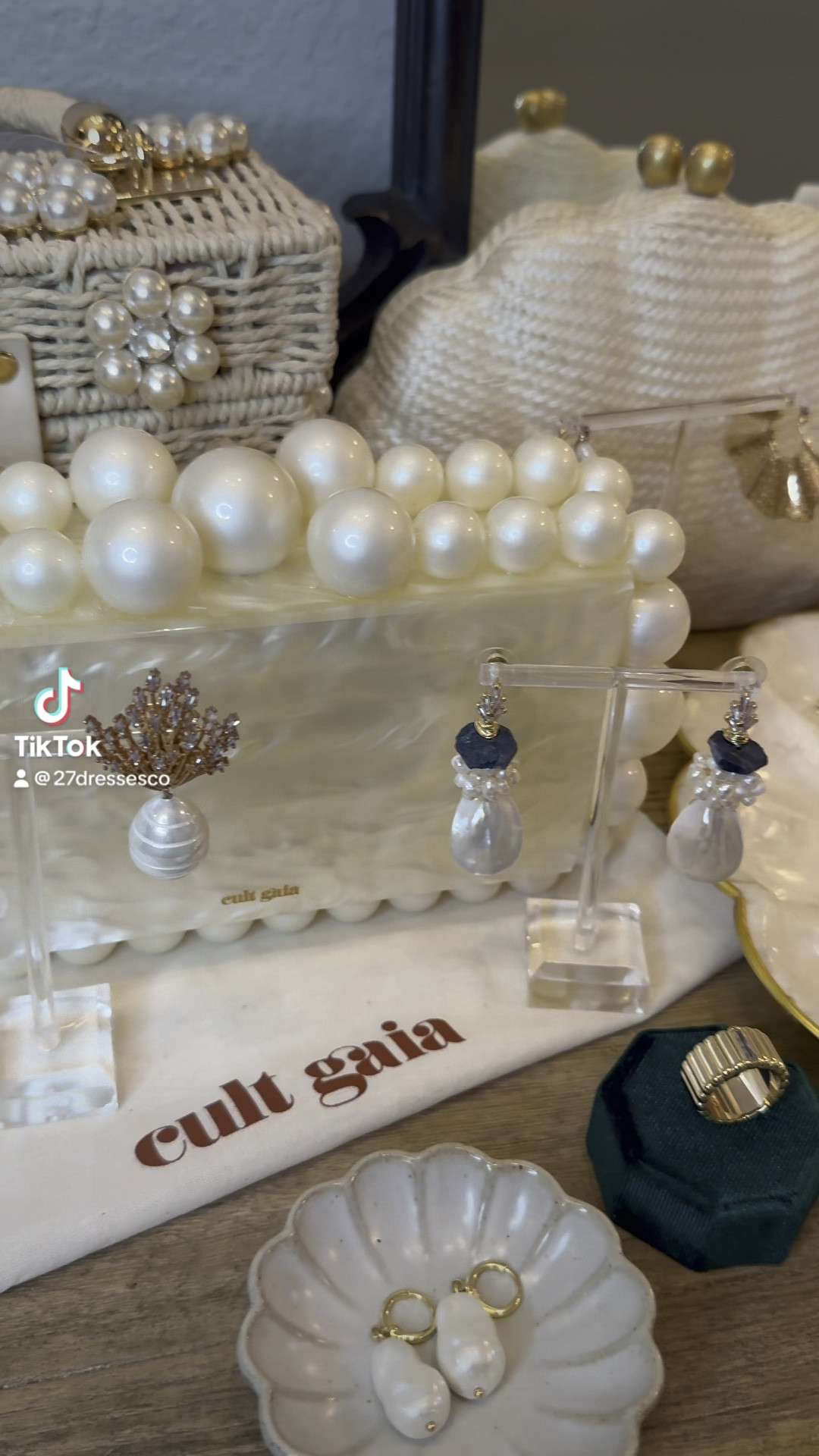 A few of our favorite accessories 🤍

#LTKStyleTip #LTKVideo #LTKItBag