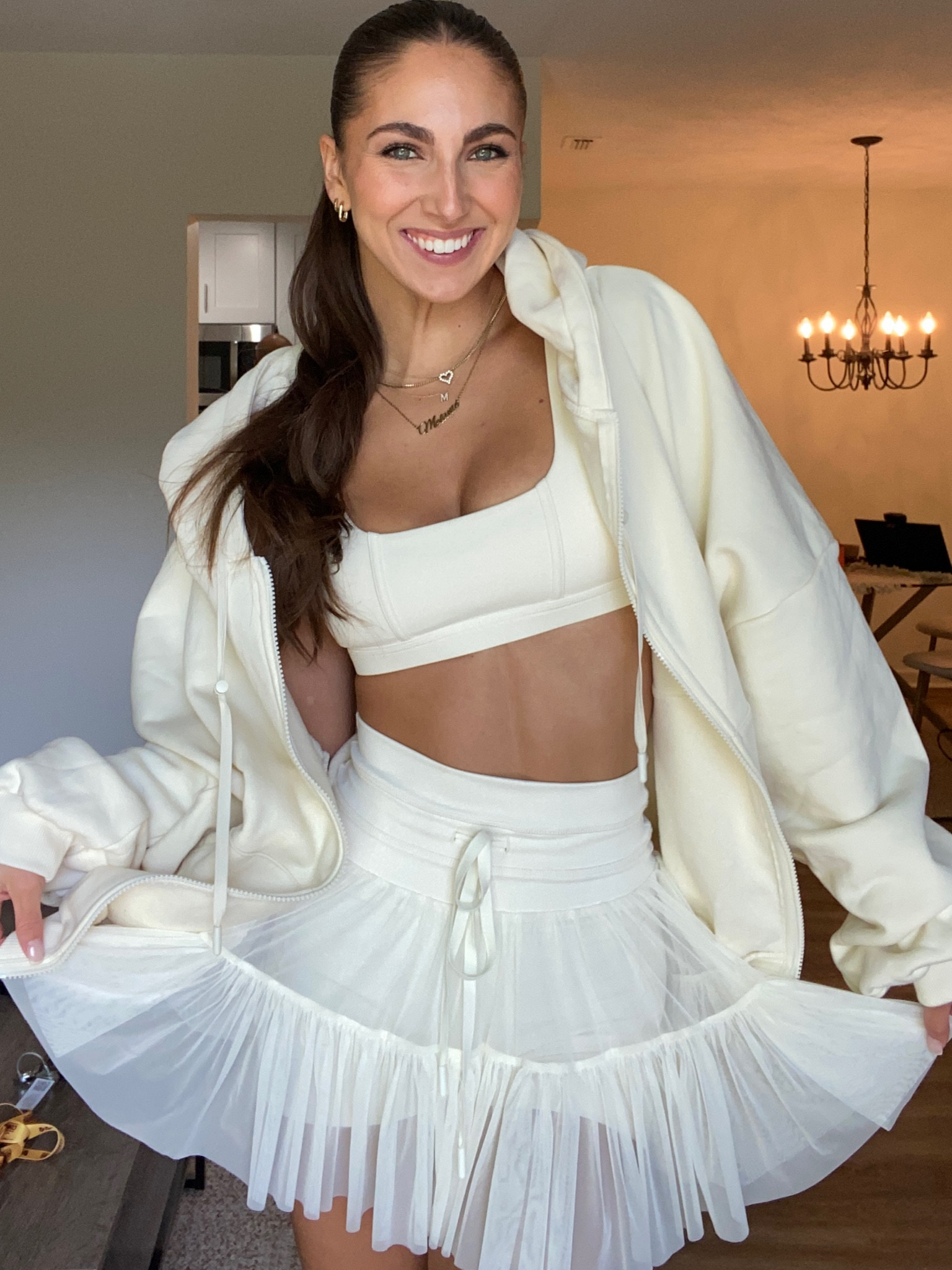 How dreamy is this skirt???😍
•
•
•
Skirt | activewear | zip up | hoodie | sports bra | sets | fitness 

#LTKfitness #LTKstyletip #LTKActive