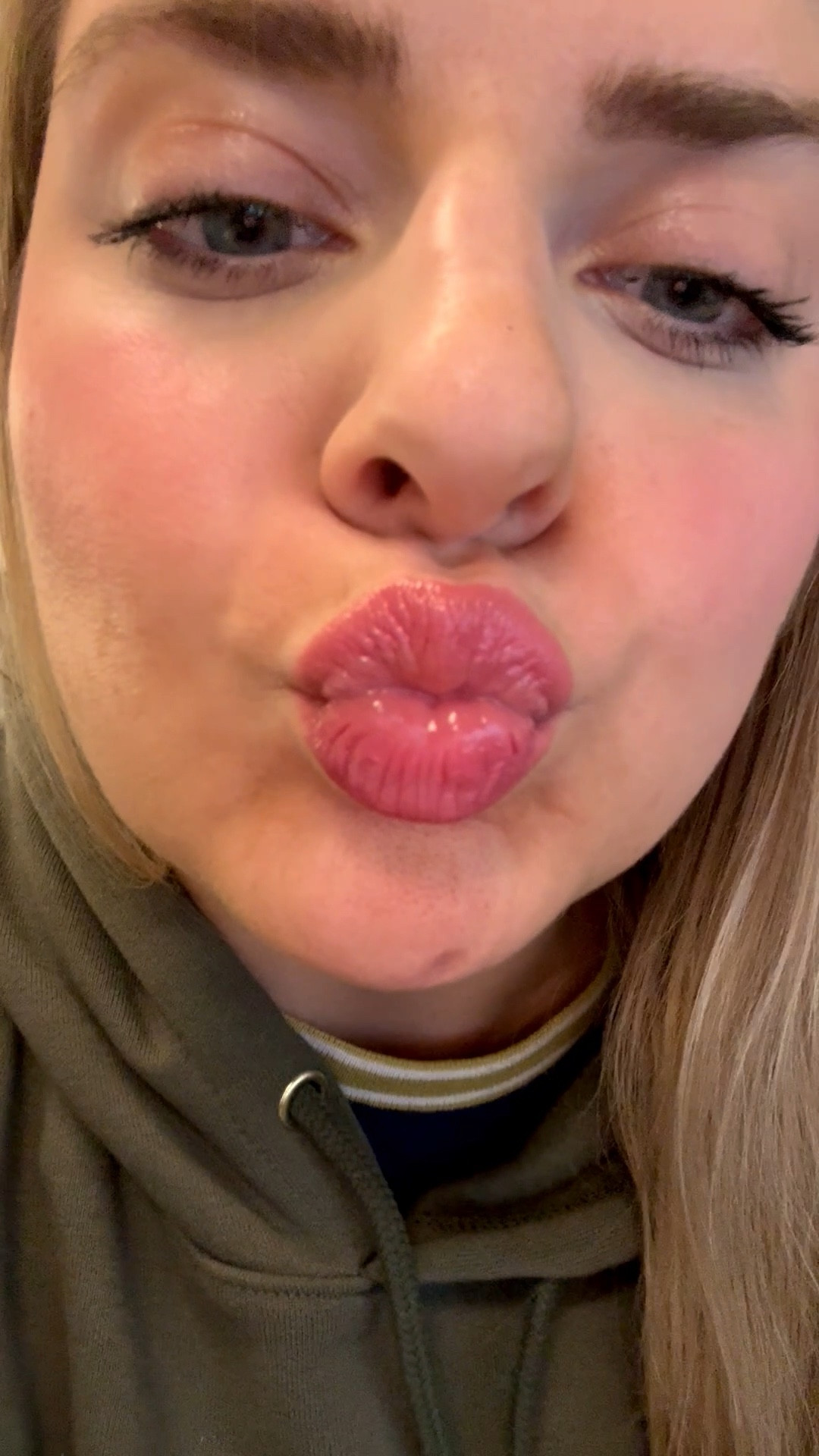 Lippy of the Day💋 11.21.25
Liner in Whirl
Balm in Marvelous

#LTKvlog #LTKBeauty #LTKdayinmylife