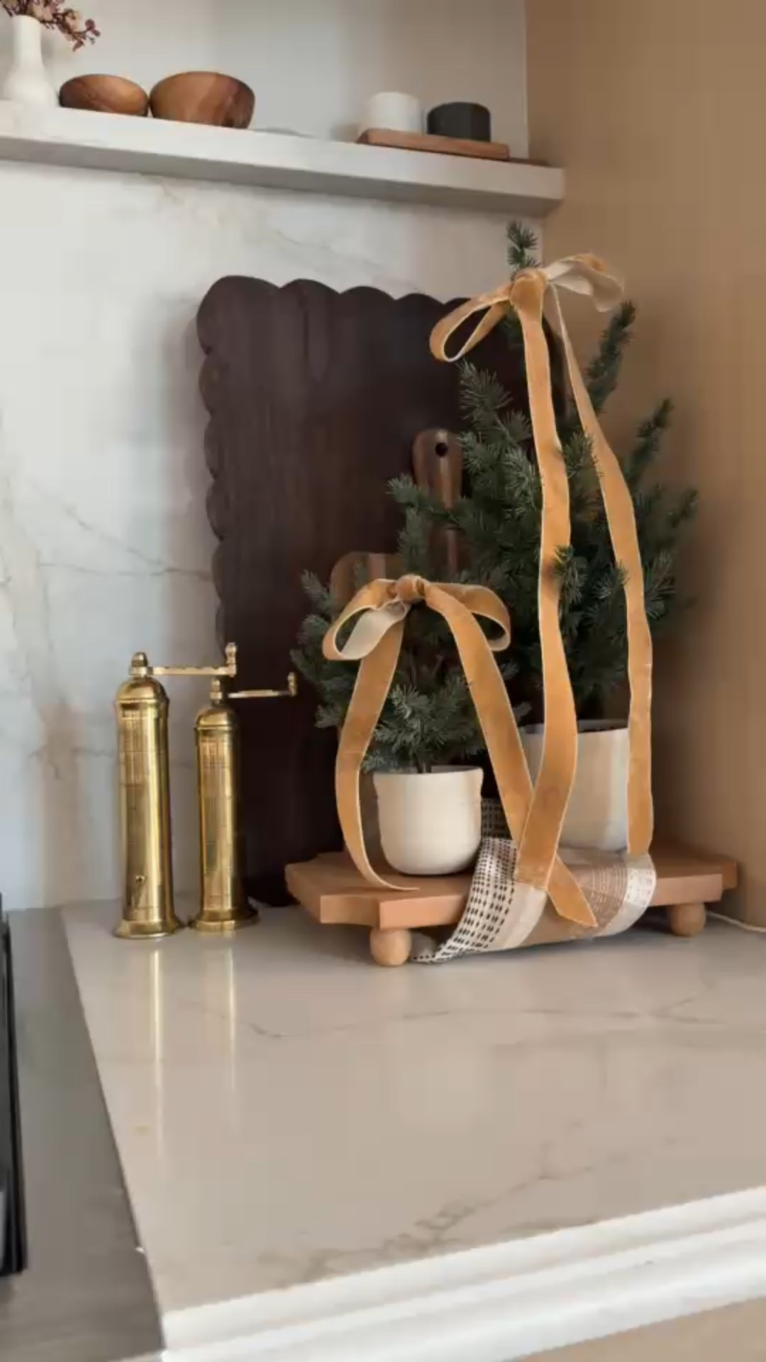 Holiday home decor / holiday kitchen / holiday decorating ideas / holiday home styling / Christmas home decor / winter home decor / festive home decor / holiday decor trends 2025 / cozy holiday home ideas / modern holiday decor

#LTKHoliday #LTKSeasonal #LTKHome

#LTKSeasonal #LTKHome #LTKHoliday