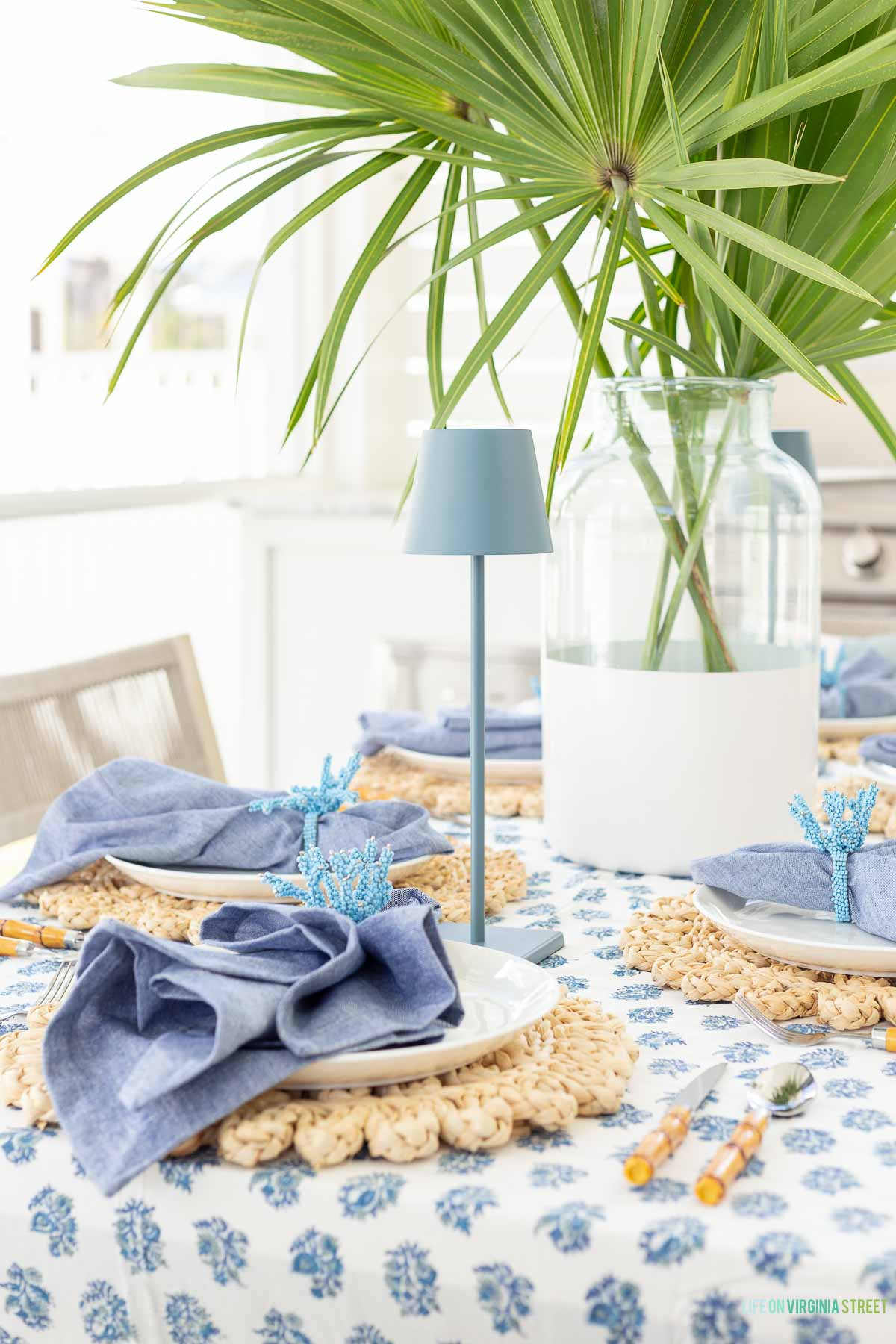 Outdoor dining tablescape inspo 🙌🏻🙌🏻

#LTKdayinmylife #LTKSeasonal #LTKHome