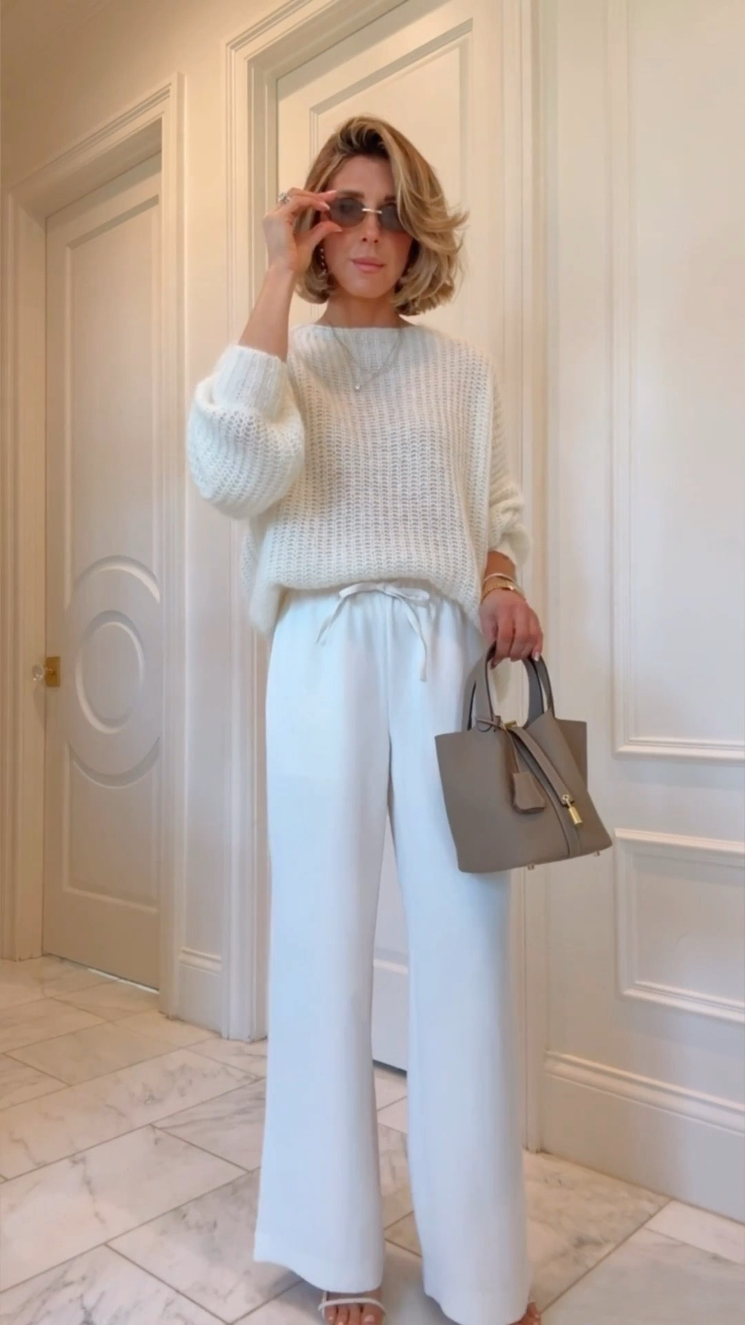 The pants that are flattering on everyone. I'm 5’7 and wearing a small. They fit true to size.

#LTKootd