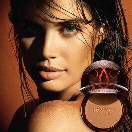 La Poudre Bronzante 96% d'ingrédients d'origine naturelle | Sephora (FR)