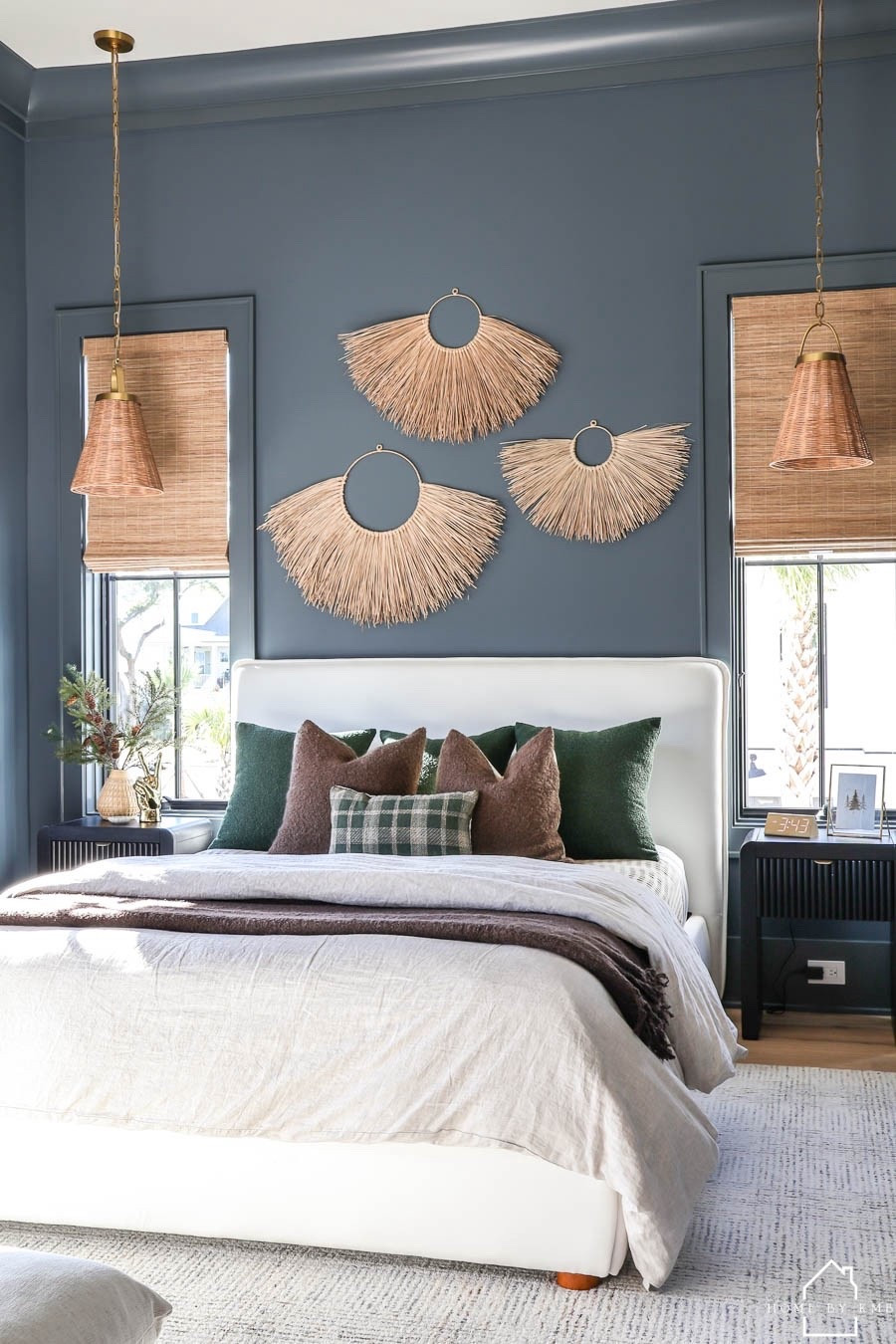 I love styling this room 🥰
•
•
•
#homebykmb #guestroom #christmasdecor #holidaydecor #christmasdecoration #christmasdecorations #christmasdecorating #christmashome #christmashometour #christmashomedecor #christmashomedecoration #xmasdecor #xmasdecoration #xmasdecorations #bedrooms #bedroomdecor #bedroomideas #bedroomstyling #bedroominspo #bedroominspiration #bedroominterior #bedroominteriordesign #bedroomdesigns #bedroomdecoration #bedroomdecorideas #bedroomdesignideas

#LTKHome #LTKSeasonal #LTKHoliday