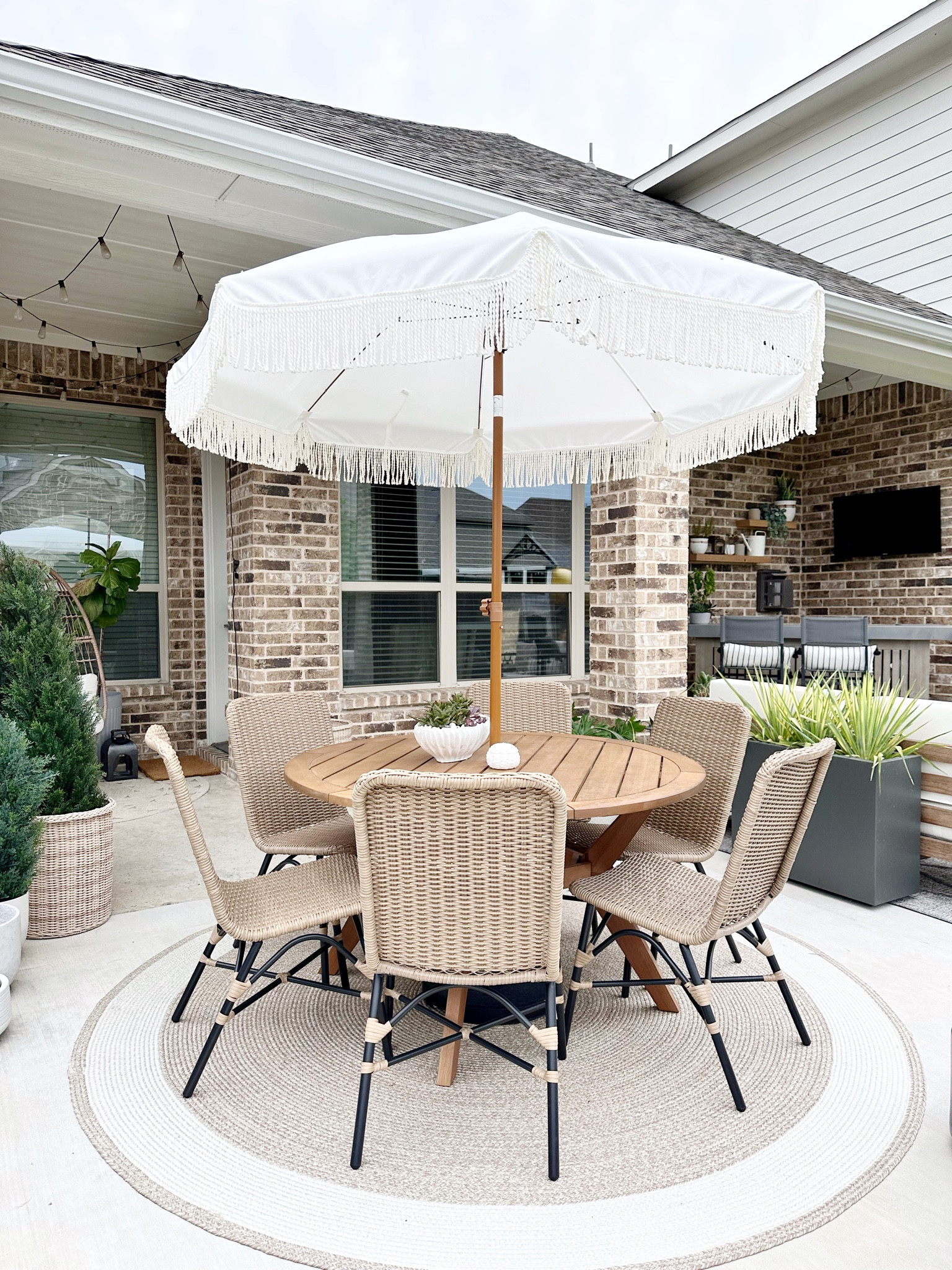 Outdoor dining furniture on sale 

#LTKSeasonal #LTKsalealert #LTKhome