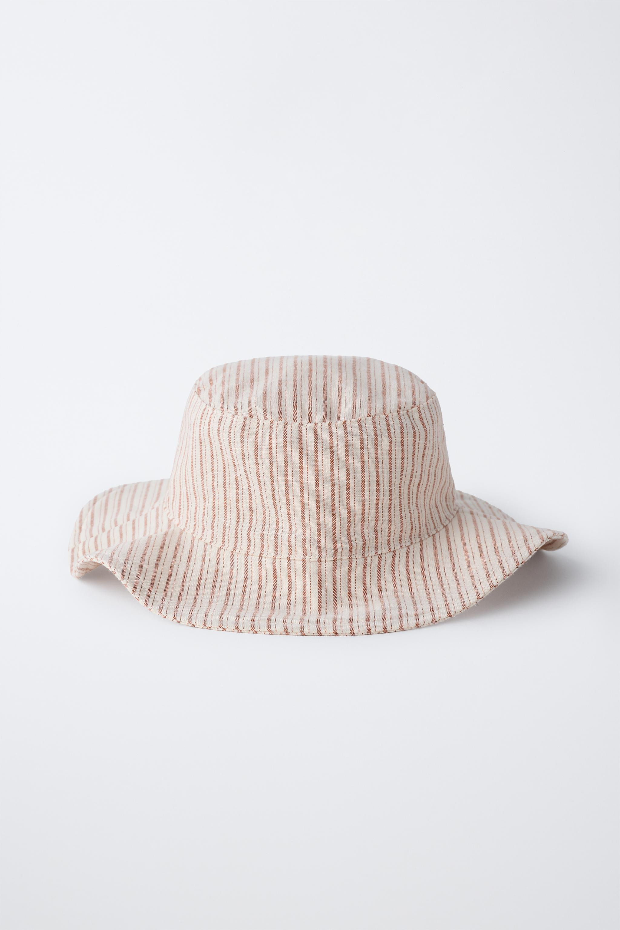 STRIPED COTTON AND LINEN BUCKET HAT | Zara US