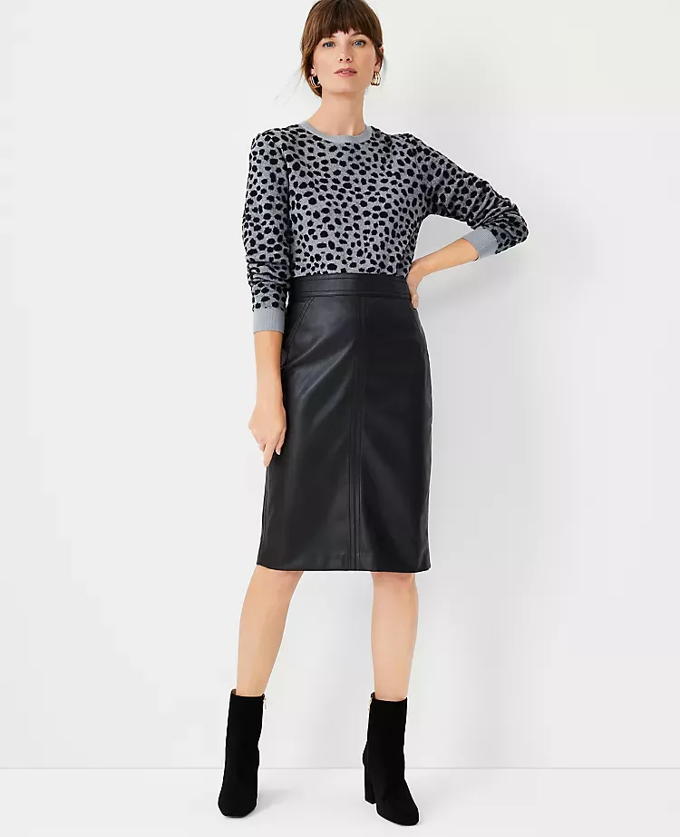 Faux-leather pencil skirt - Women curated on LTK