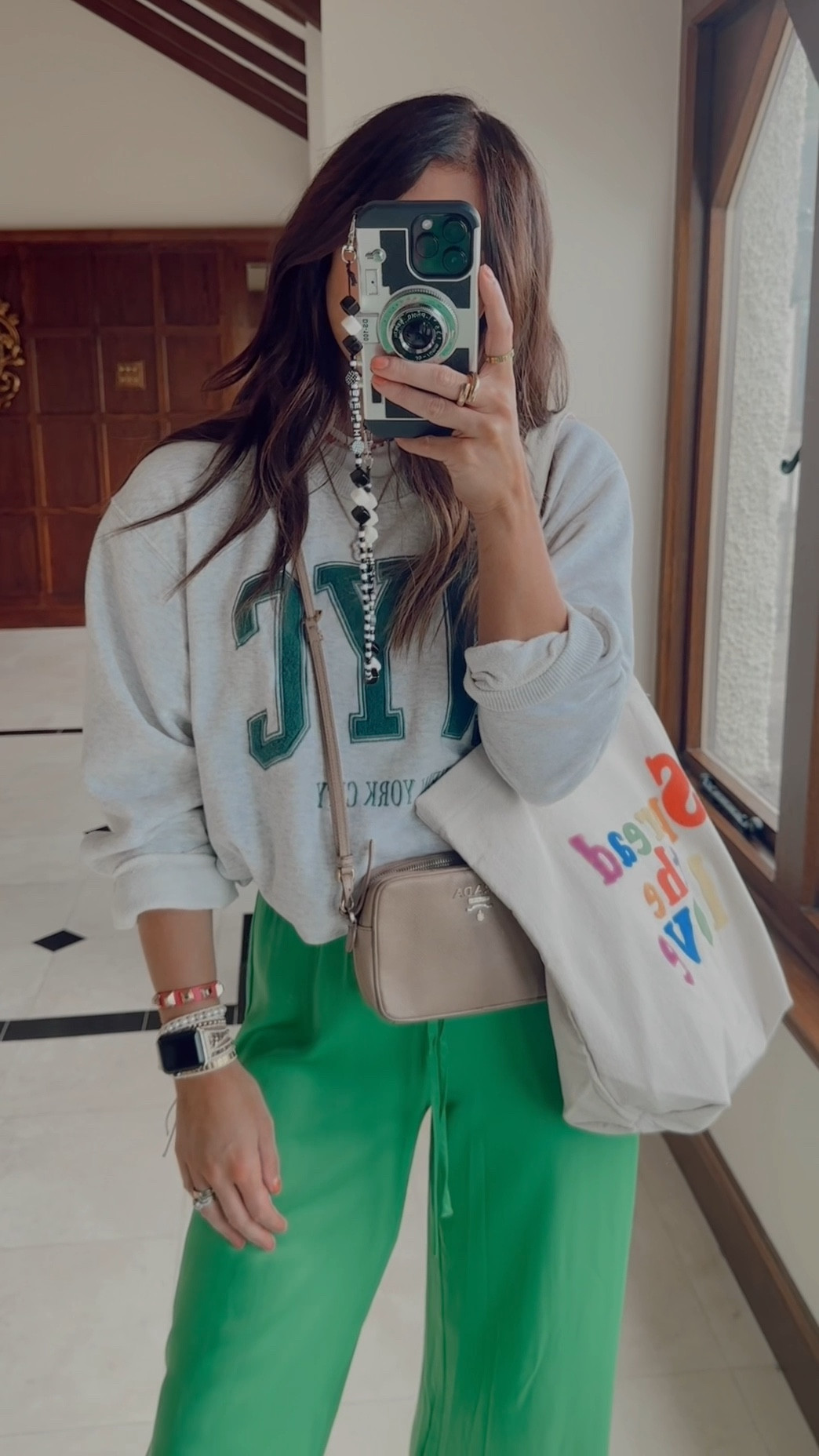 Colourful Summer Outfit 💚

Hollister, M&S, Green Trousers, Wide Leg Trousers, Sweater, NYC, Casual Style, Summer Style 

#LTKunder50 #LTKstyletip #LTKSeasonal